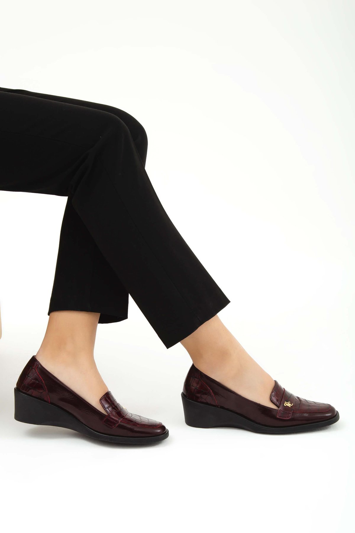 Tamer Tanca Kadın Hakiki Deri Bordo Loafer Ayakkabı