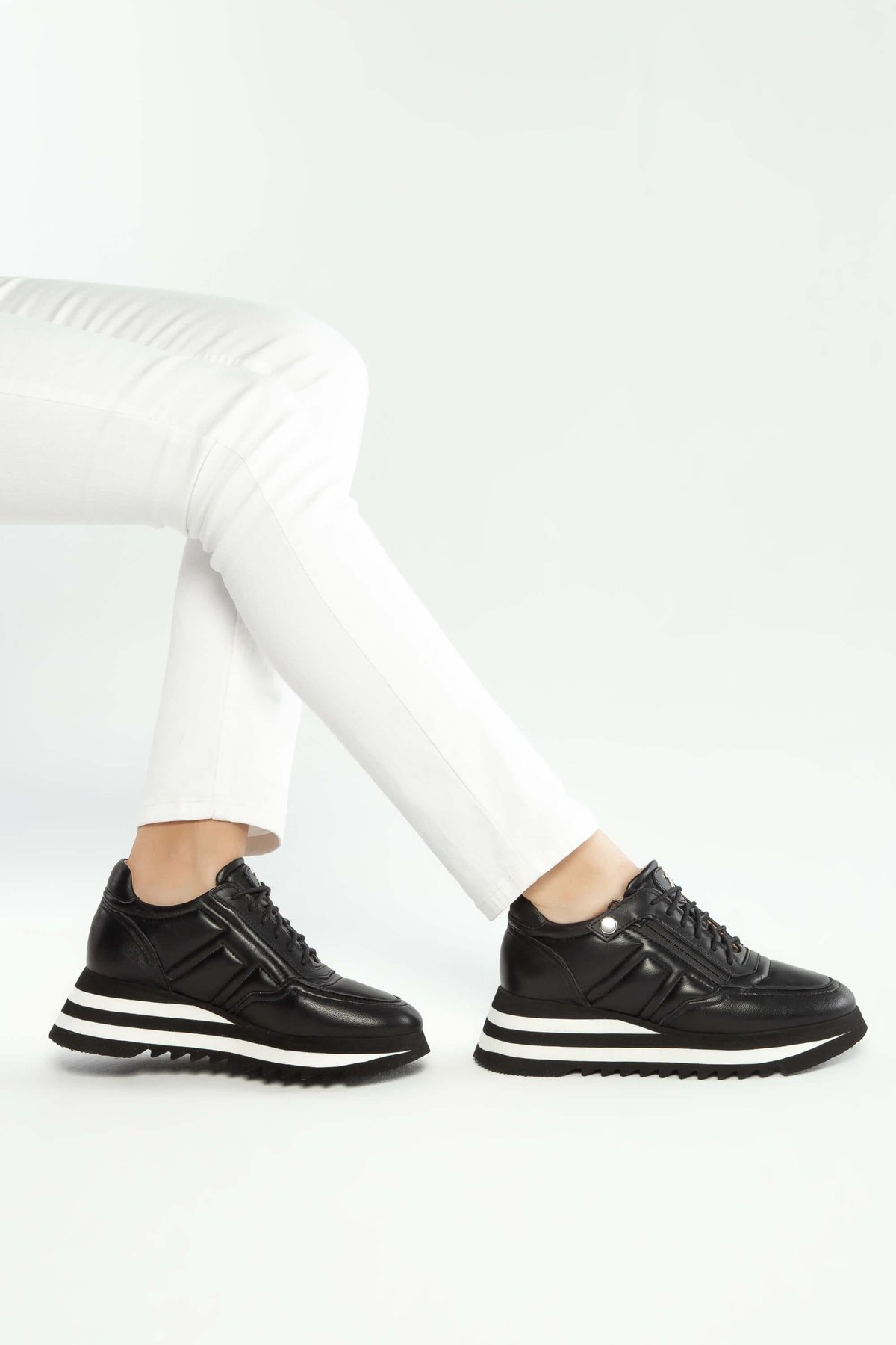Tamer Tanca Kadın Hakiki Deri Siyah Deri Sneakers & Spor Ayakkabı