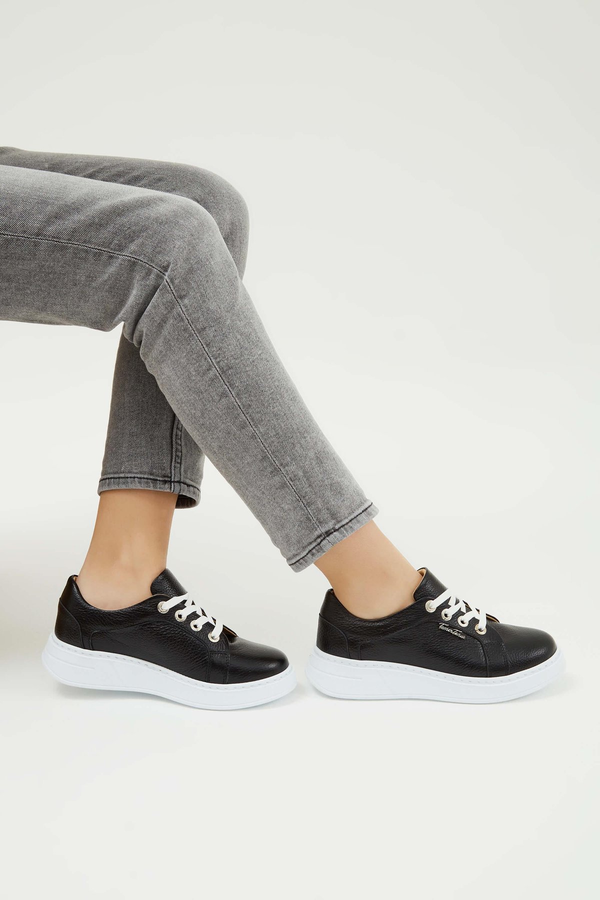 Tamer Tanca Kadın Hakiki Deri Siyah Floter Sneakers & Spor Ayakkabı