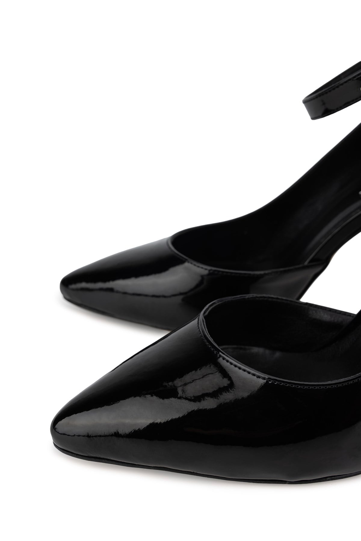 Tamer Tanca Kadın Suni Deri Siyah Rugan Topuklu & Stiletto Ayakkabı