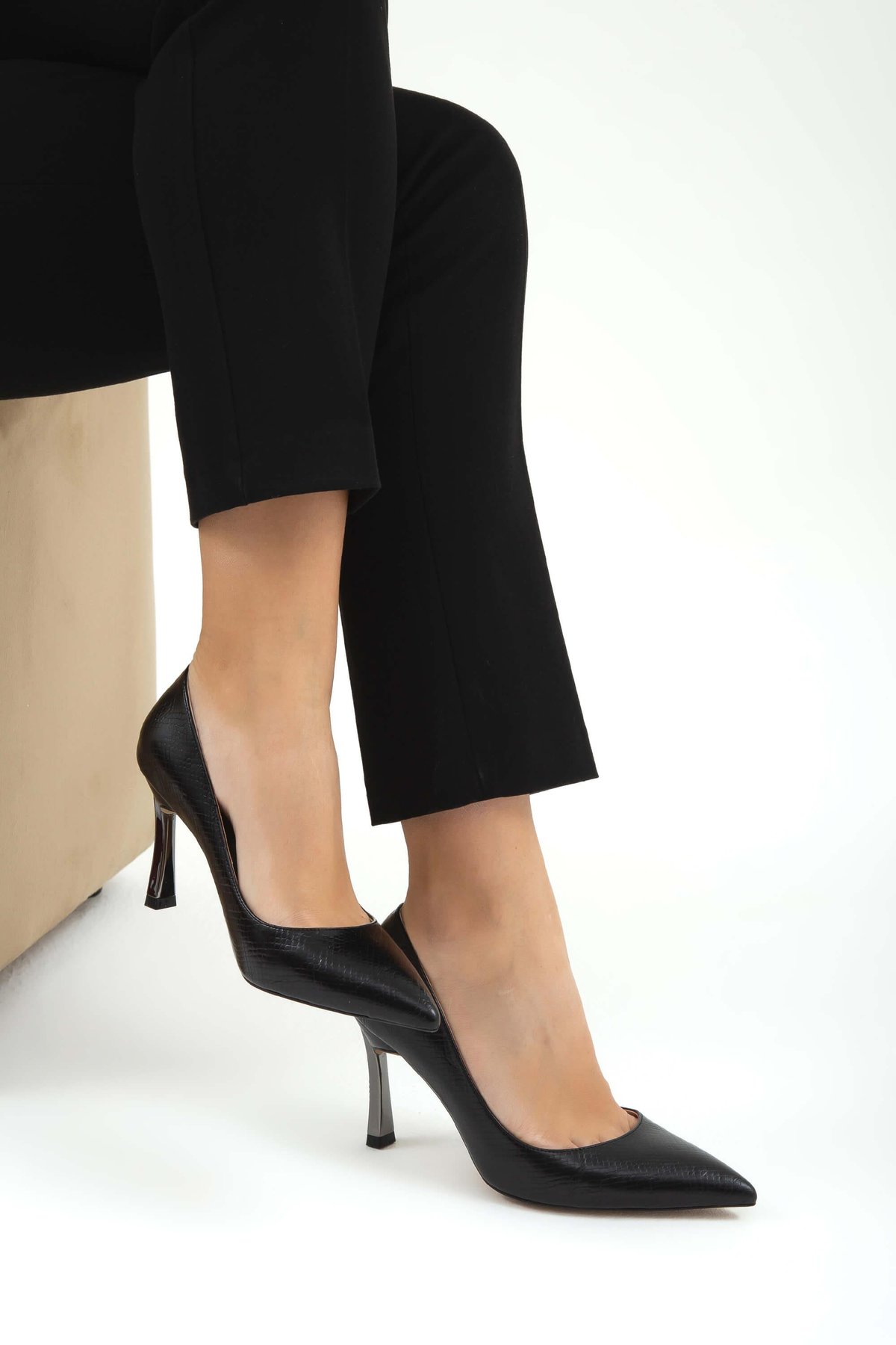 Tamer Tanca Kadın Vegan Siyah Stiletto Ayakkabı