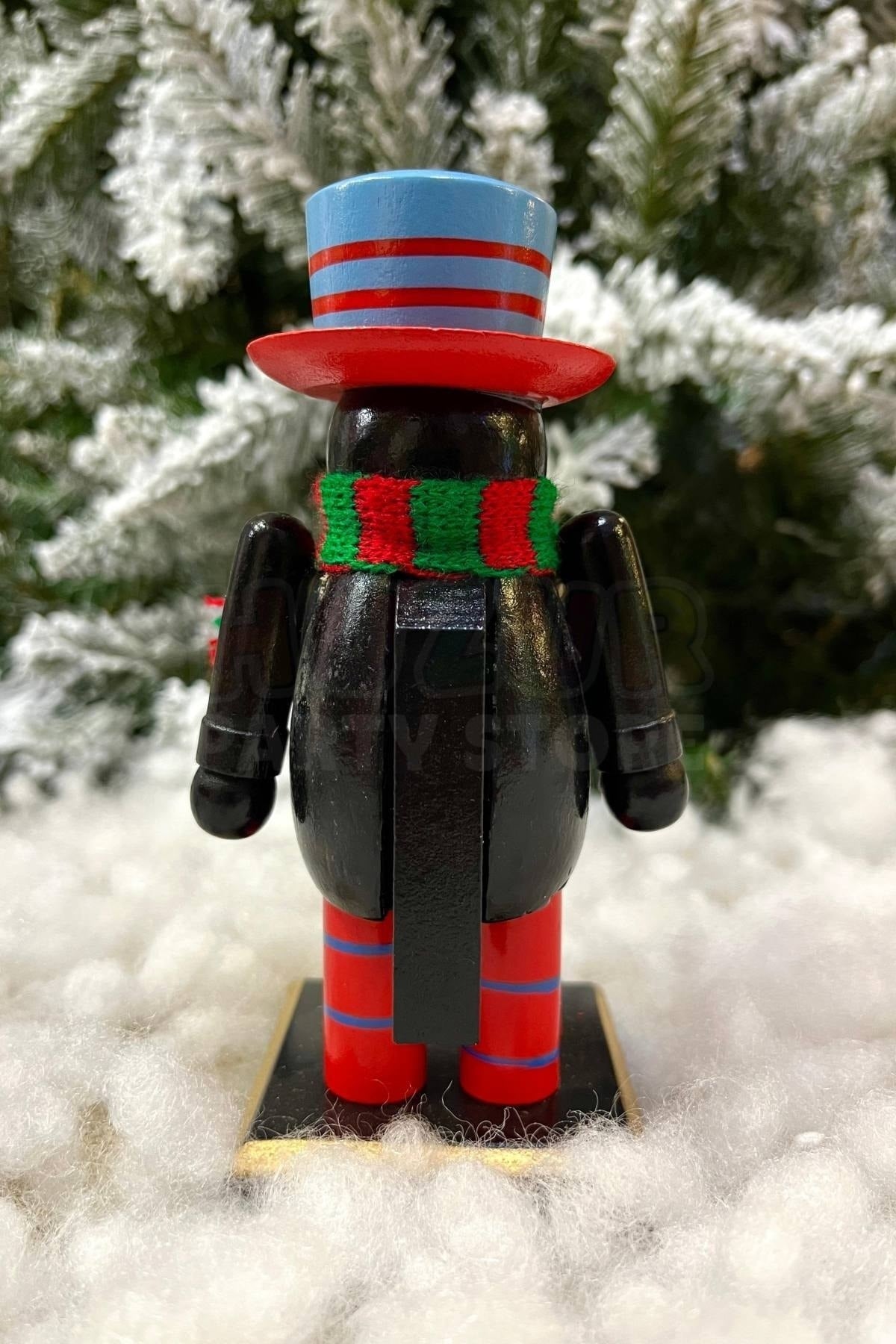 16 Cm Penguen Fındıkkıran Şapka Peluş Atkı Detaylı Kış Temalı Nutcracker Yılbaşı Yeni Yıl Dekoru