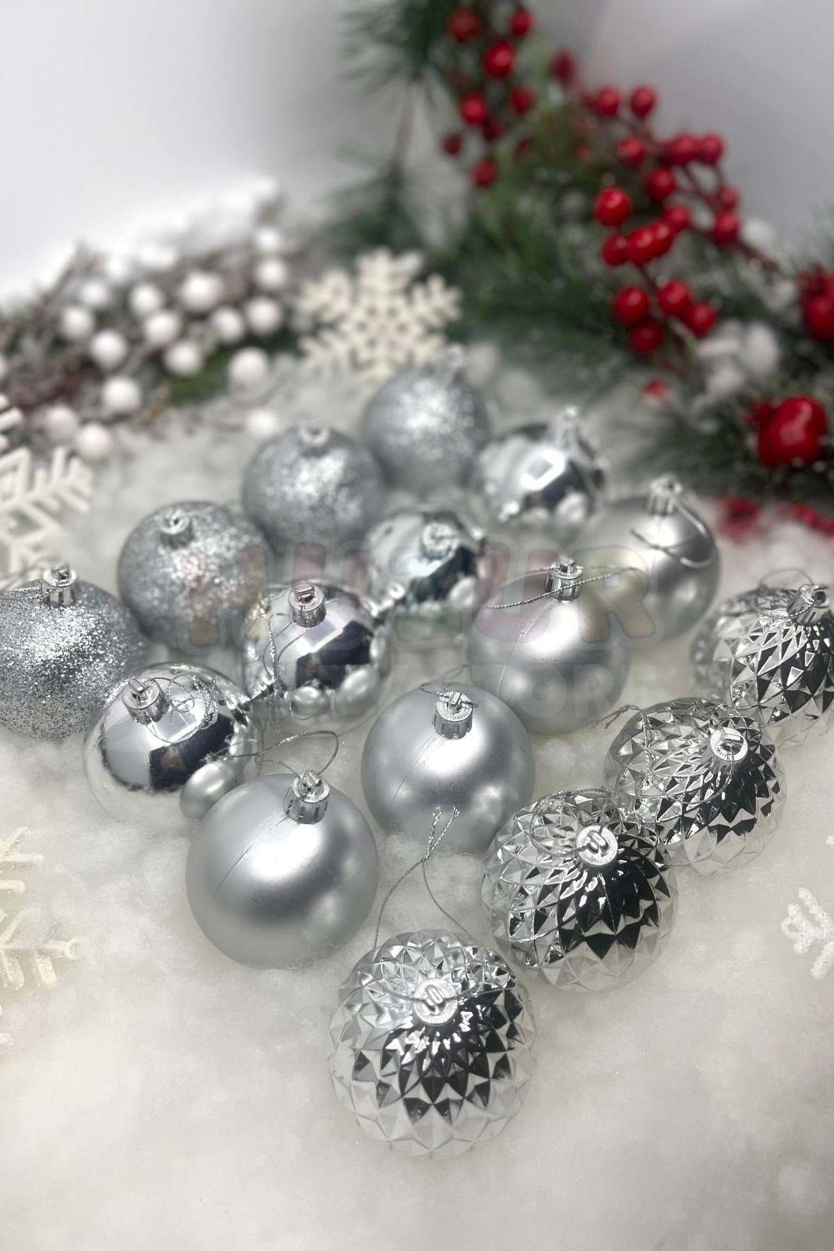 16lı Gümüş Rengi Cici Top 6 Cm Simli Mat Parlak Kabartmalı Gri Silver Yılbaşı Çam Ağacı Süs