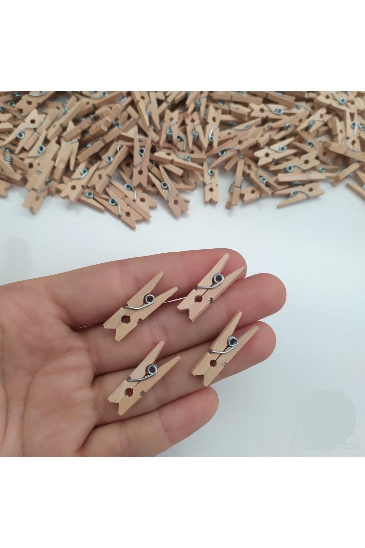 50 Adet Ahşap Renkli Tahta Minik Mandal Fotoğraf Asmalık Dekoratif Süsleme Kağıt Tutucu Mini Mandal