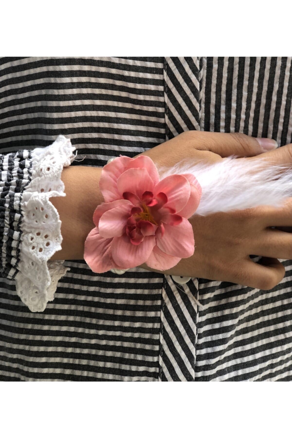 Bride To Be 10 Adet Nedime Gelin Bilekliği Tüy Ve Inci Detaylı Nar Çiçeği Bekarlığa Veda Partisi