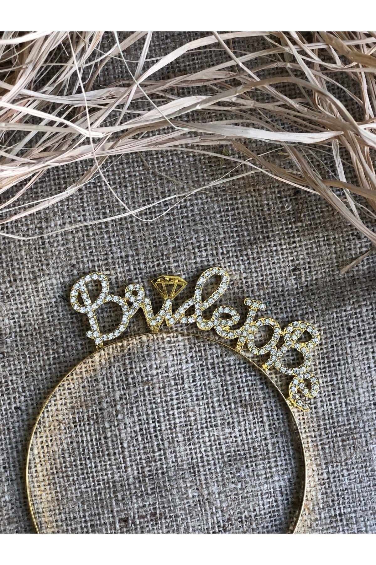Bride To Be Yazılı Parıldayan Taşlı Taç Gold Renkli Altın Sarısı Bekarlığa Veda Partisi Konsept