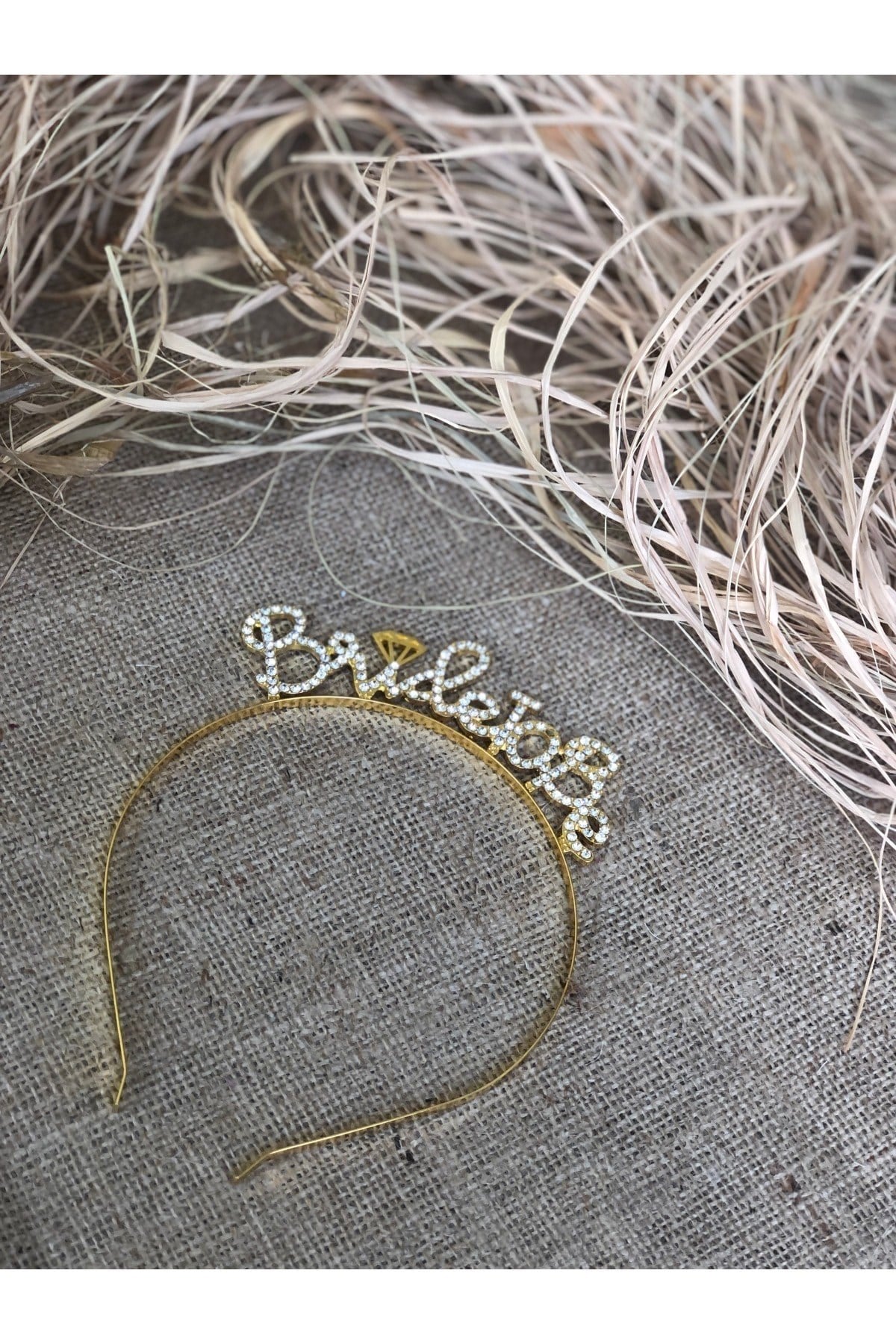 Bride To Be Yazılı Parıldayan Taşlı Taç Gold Renkli Altın Sarısı Bekarlığa Veda Partisi Konsept