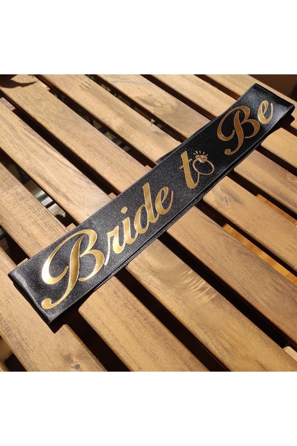 Bride To Be Yazılı Siyah Üstüne Gold Altın Sarısı Yaldızlı Kuşak Bekarlığa Veda Partisi Konsepti