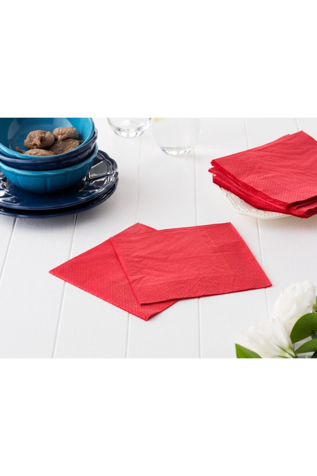 Düz Kırmızı Renkli Sunumluk Peçete 16 Adet Dekoratif Romantik Doğum Günü Parti Konsept 16x16 Cm
