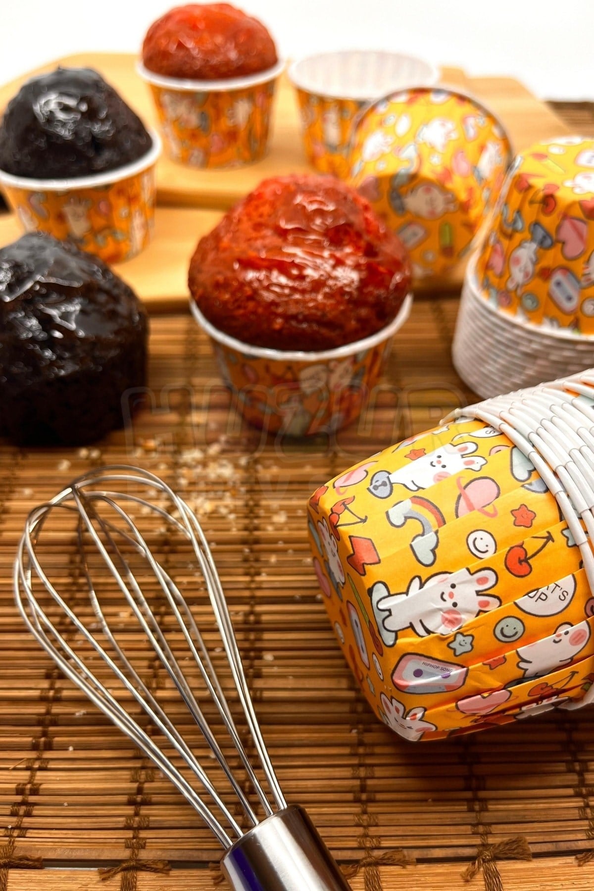 Hardal Sarısı Tavşan Baskılı 50li Kek Kalıbı Fırında Dağılmayan 6.5x4 Cm Sert Karton Muffin Cupcake