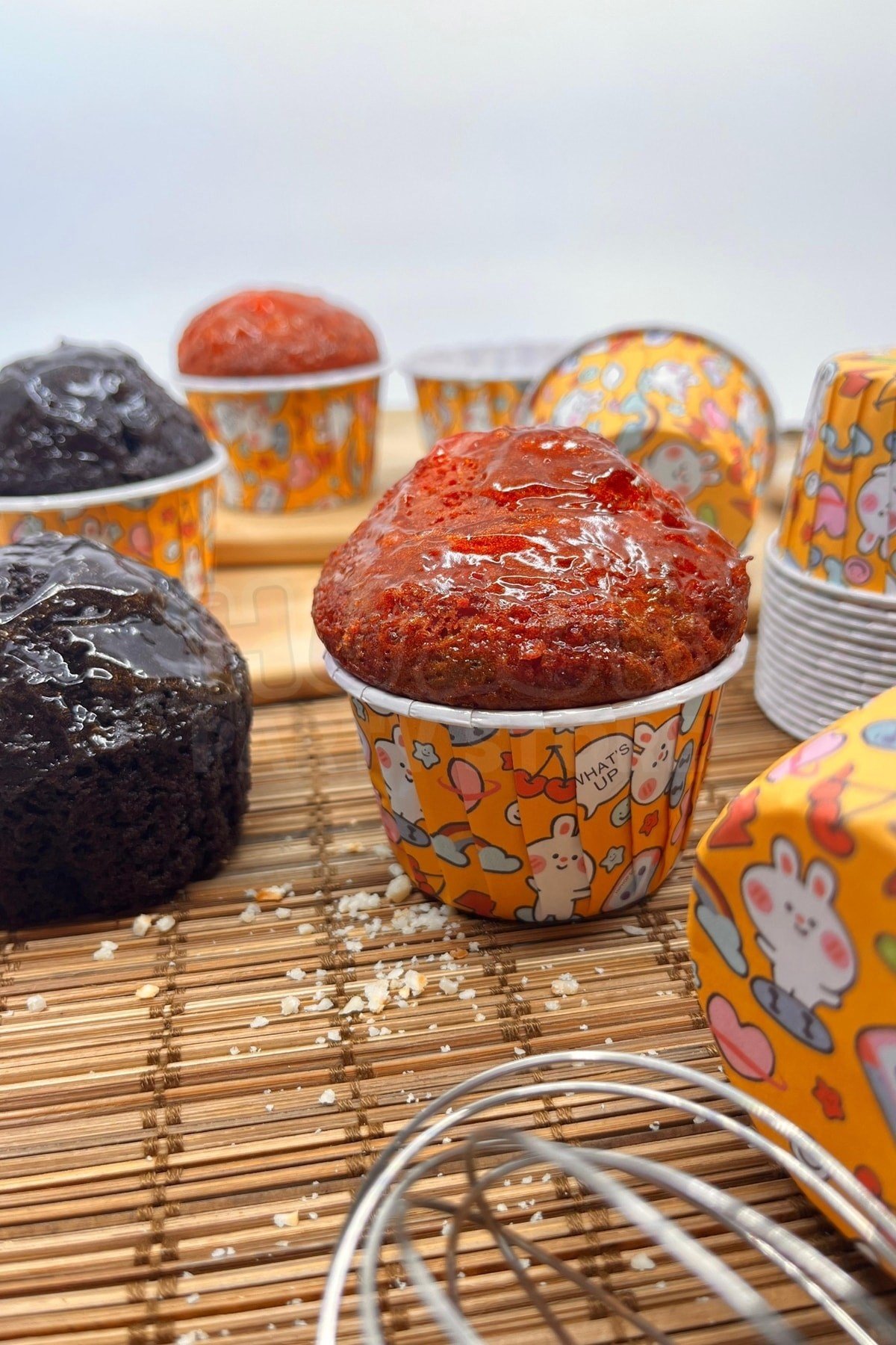 Hardal Sarısı Tavşan Baskılı 50li Kek Kalıbı Fırında Dağılmayan 6.5x4 Cm Sert Karton Muffin Cupcake