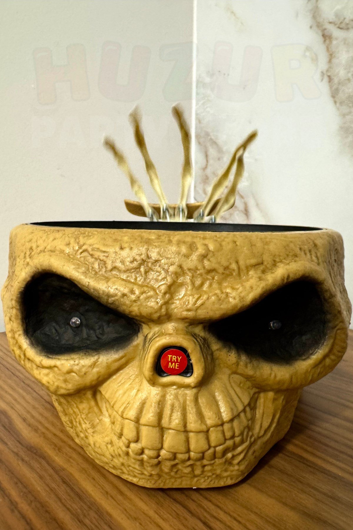 Hareketli Sesli Işıklı Kafatası Şeker Kovası Gizli İskelet Eli 25x12 Cm Halloween Cadılar Bayramı
