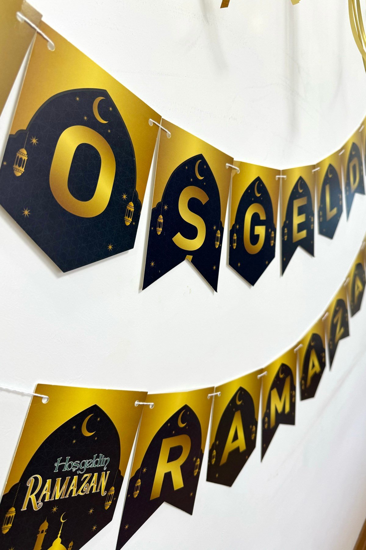 Hoşgeldin Ramazan Yazısı + 3 Gold Metalik Balon + Metalik Balon İpi Süsleme Seti İslami Bayramı Süsü