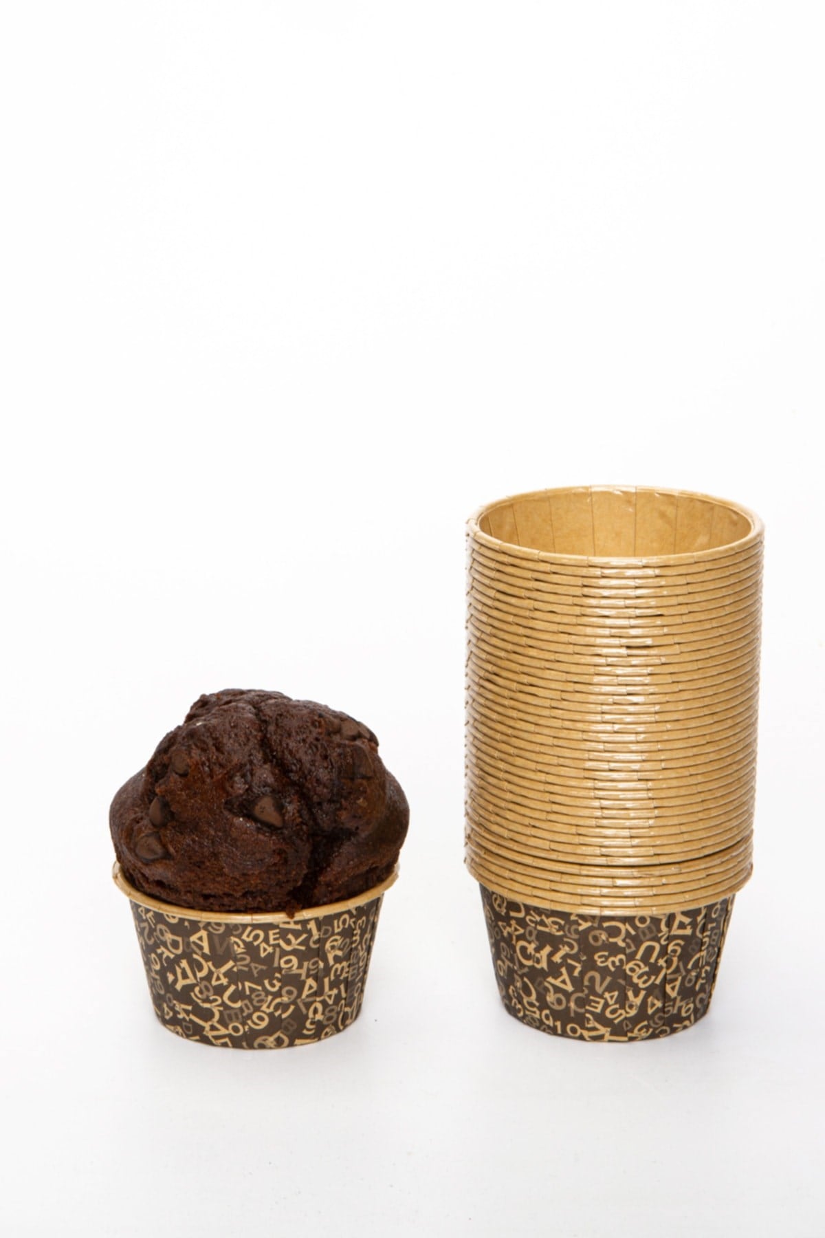 Kahverengi 50li Kek Kalıbı Harf Rakam Baskılı Fırında Dağılmayan 7x3.5 cm Muffin Cupcake Kapsülü