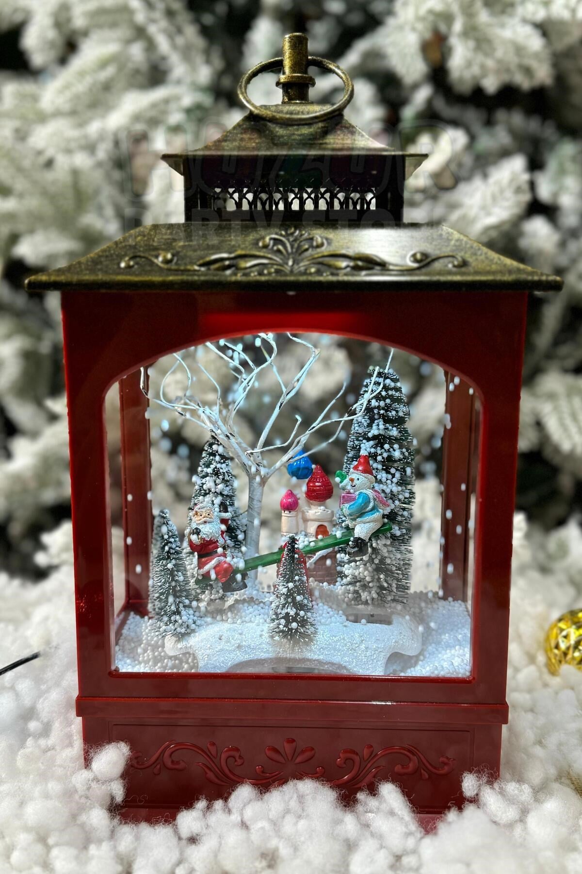 Kar Yağan Hareketli Işıklı Müzikli Fener 40x22 Cm Noel Babalı Kış Temalı Yılbaşı Yeni Yıl Dekor Süsü