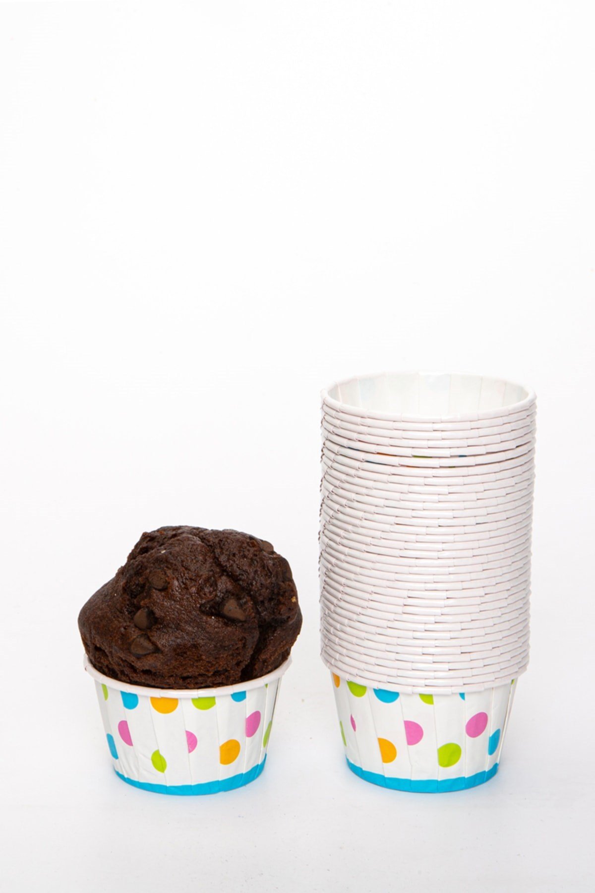 Kelebek Tabanlı Renkli Puantiye Detaylı 50li Fırında Dağılmayan 7x3.5 Cm Kek Kalıbı Muffin Cupcake