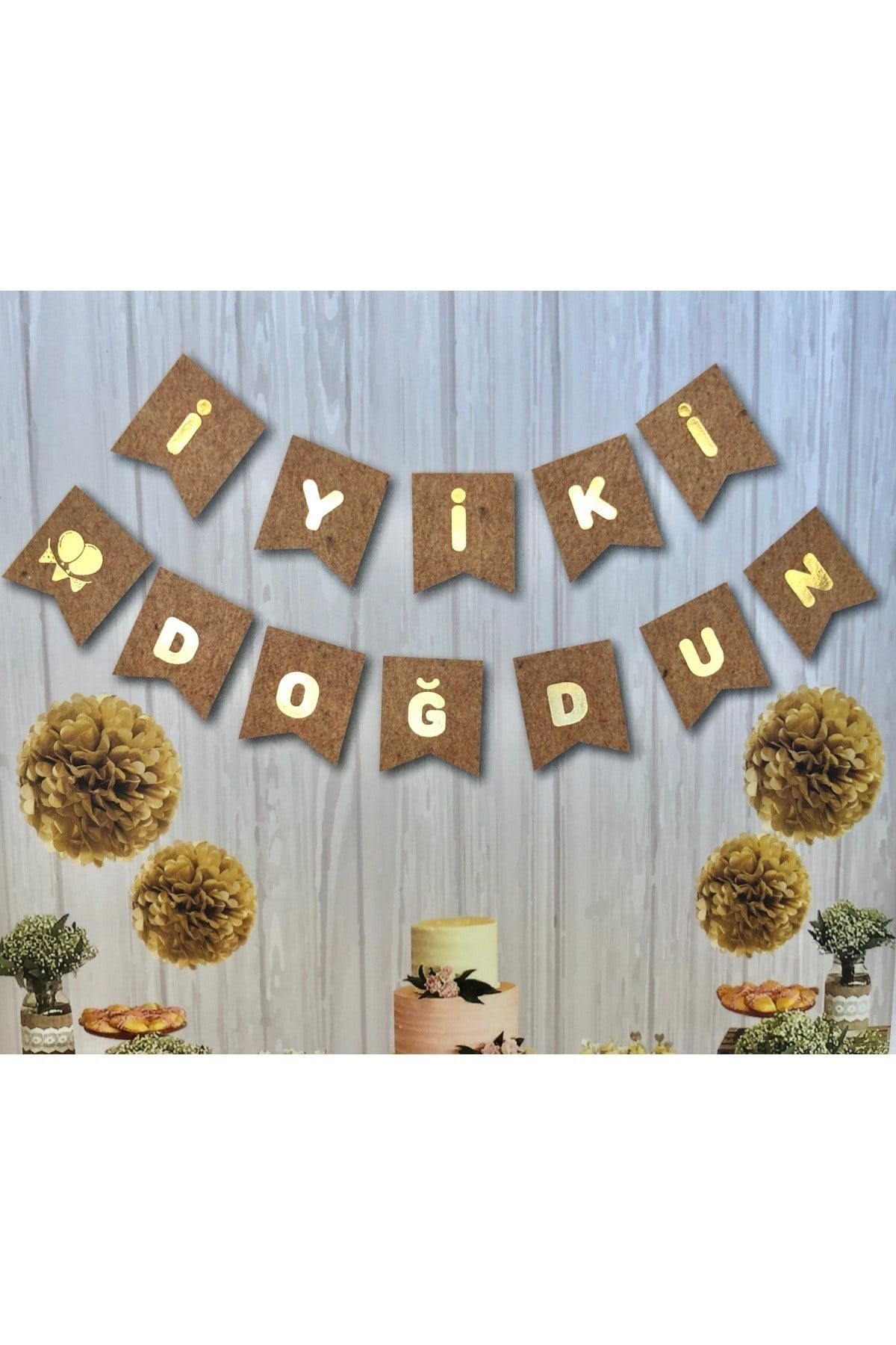 Kraft Karton Üstüne Gold Altın Sarısı Yaldızlı Iyiki Doğdun Yazılı Doğum Günü Partisi Yazı Banner