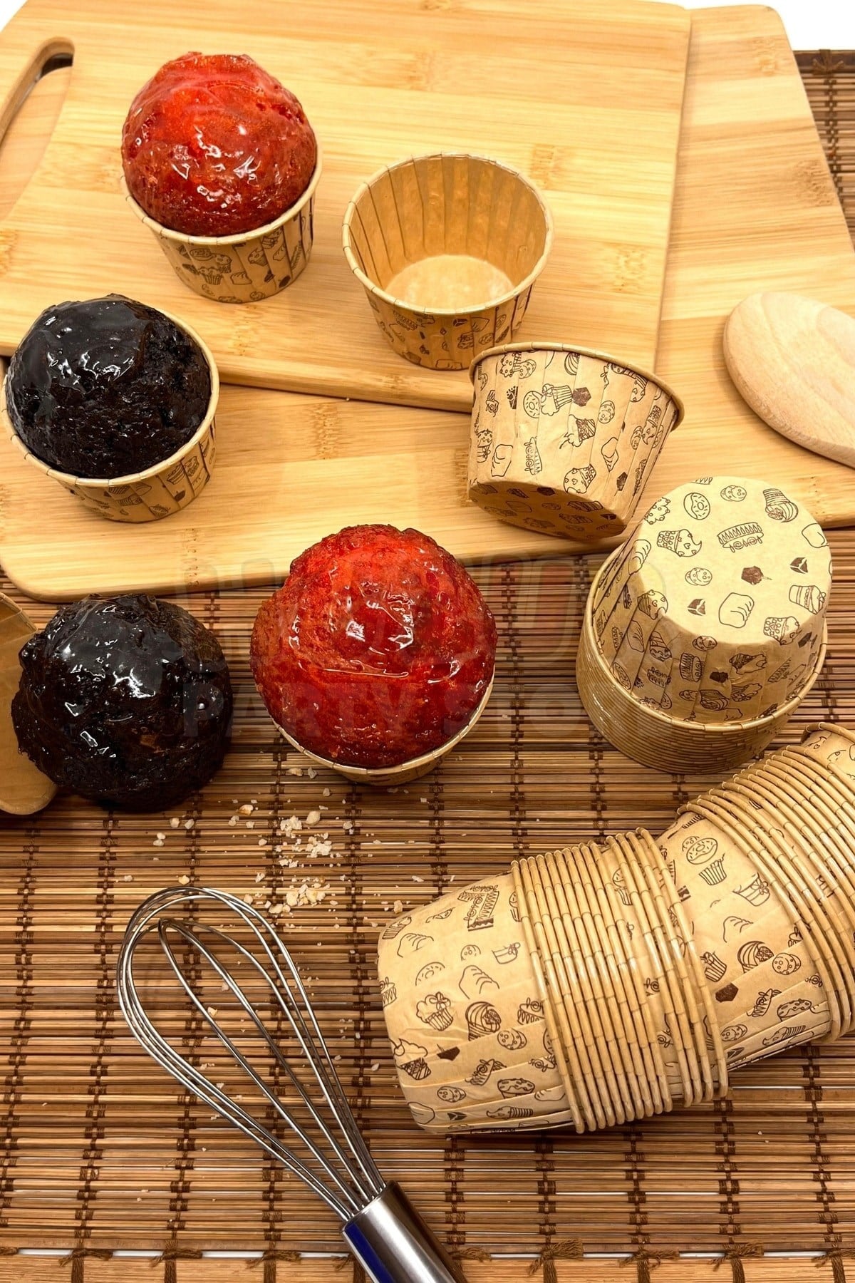 Kraft Renk Desenli 50li Kek Kalıbı Pasta Donut Baskılı Fırında Dağılmayan 6.5x4 Cm Muffin Cupcake