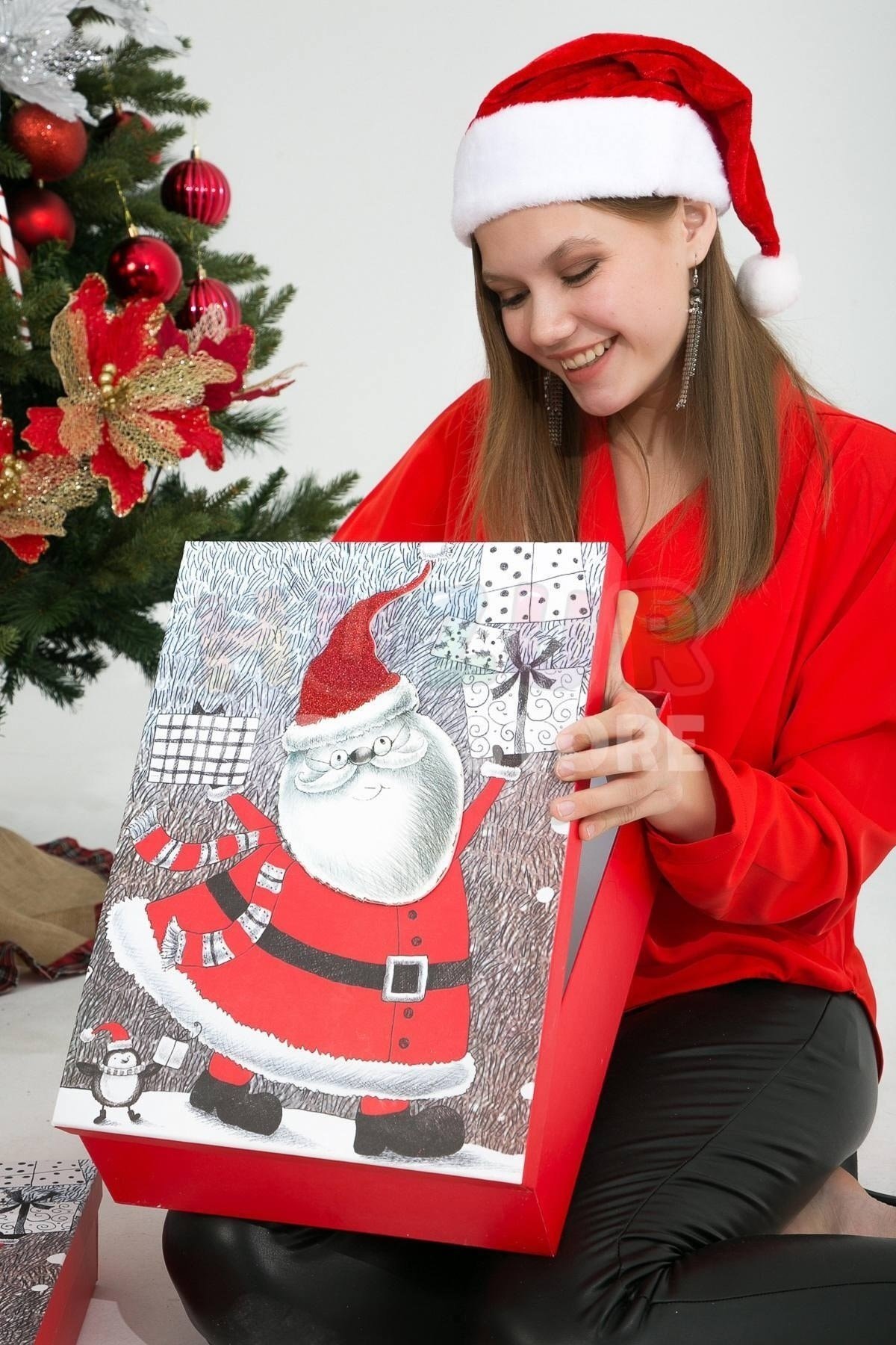 Lüks Yılbaşı Hediyelik Hediye Kutusu 3 Lü Set Kabartmalı Noel Baba Baskılı Yeni Yıl Kış Temalı