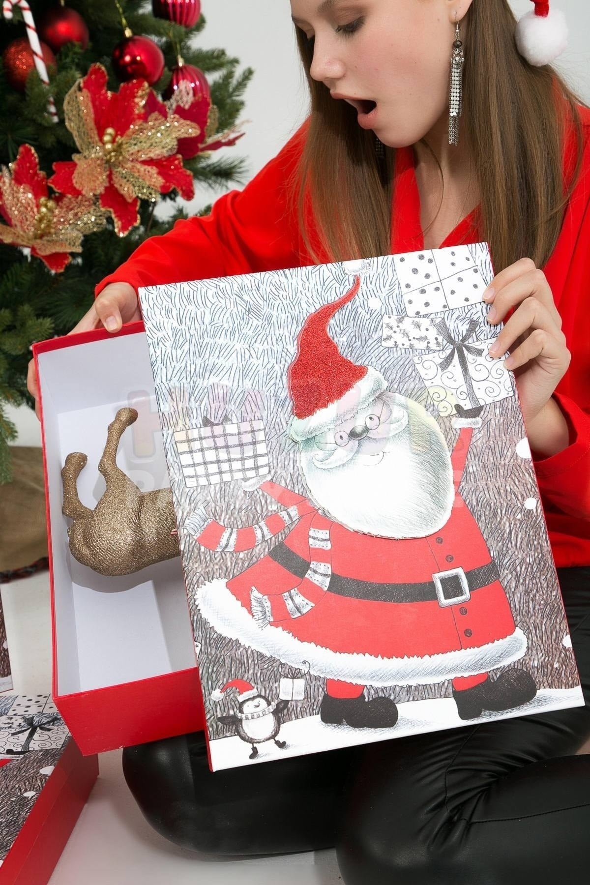 Lüks Yılbaşı Hediyelik Hediye Kutusu 3 Lü Set Kabartmalı Noel Baba Baskılı Yeni Yıl Kış Temalı