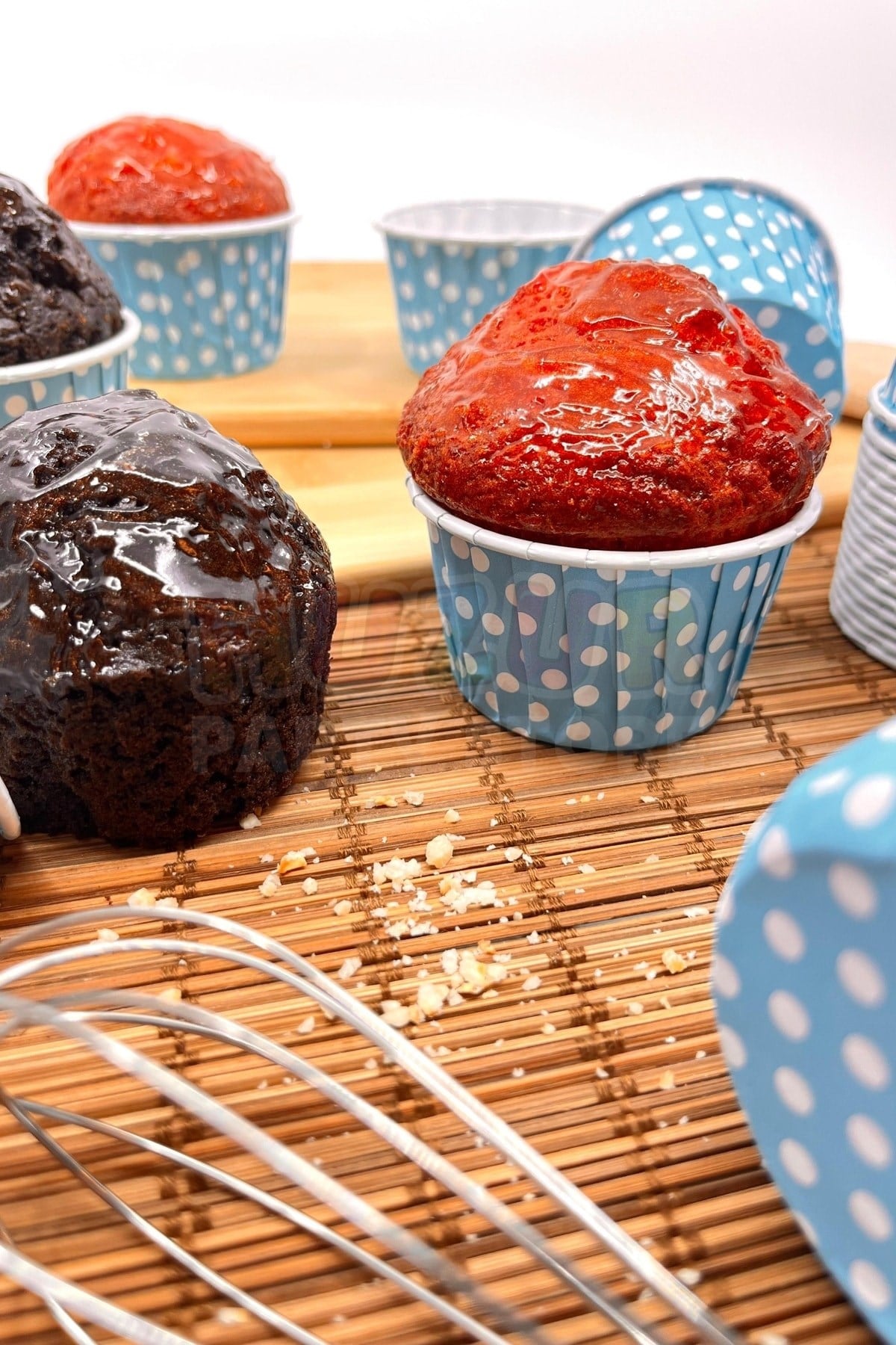 Mavi Puantiyeli 50li Kek Kalıbı Fırında Dağılmayan Puanlı 6.5x4 Cm Sert Karton Muffin Cupcake