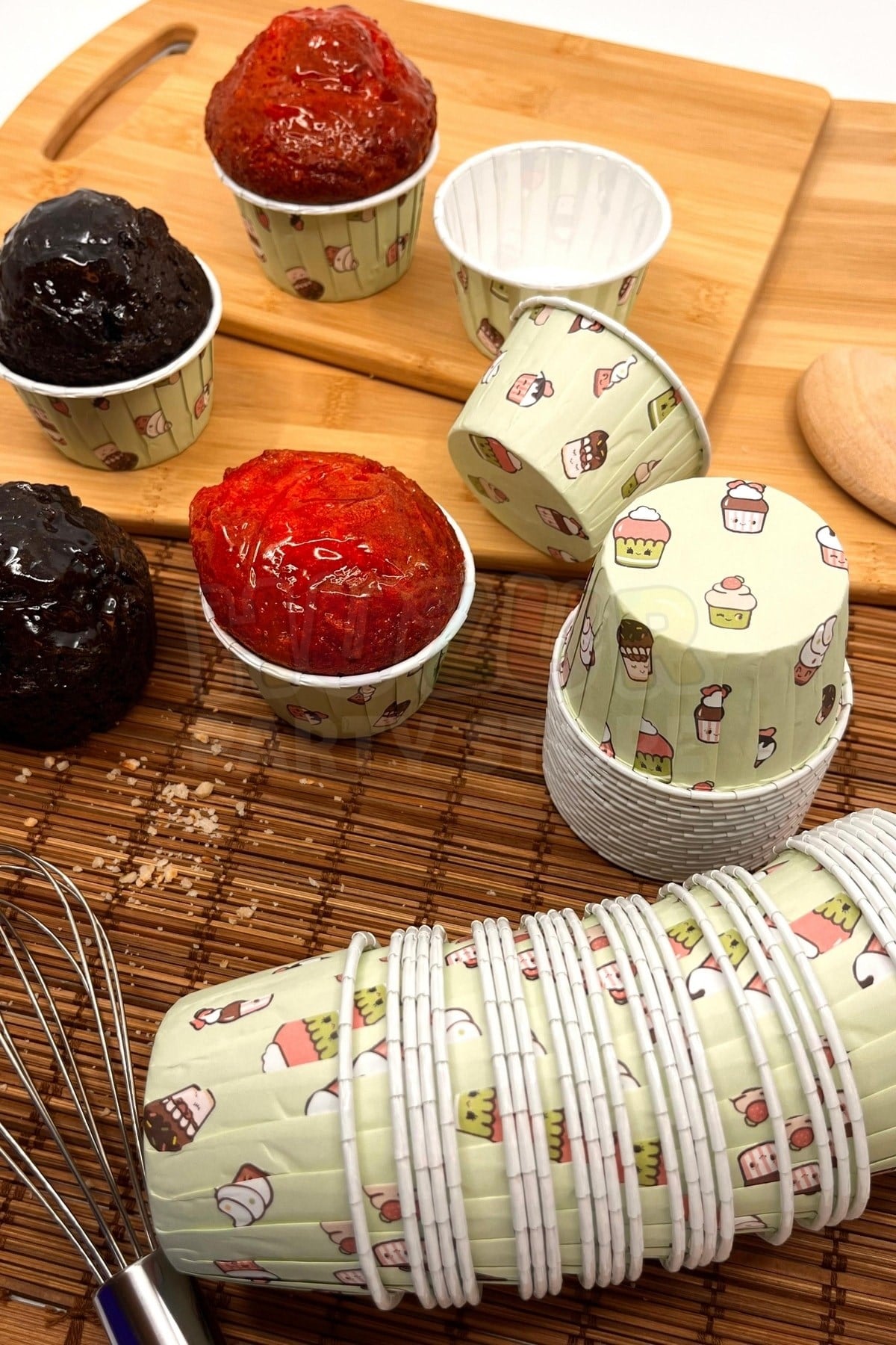 Mint Yeşili Desenli 50li Kek Kalıbı Kek Dondurma Baskılı Fırında Dağılmayan 6.5x4 Cm Muffin Cupcake
