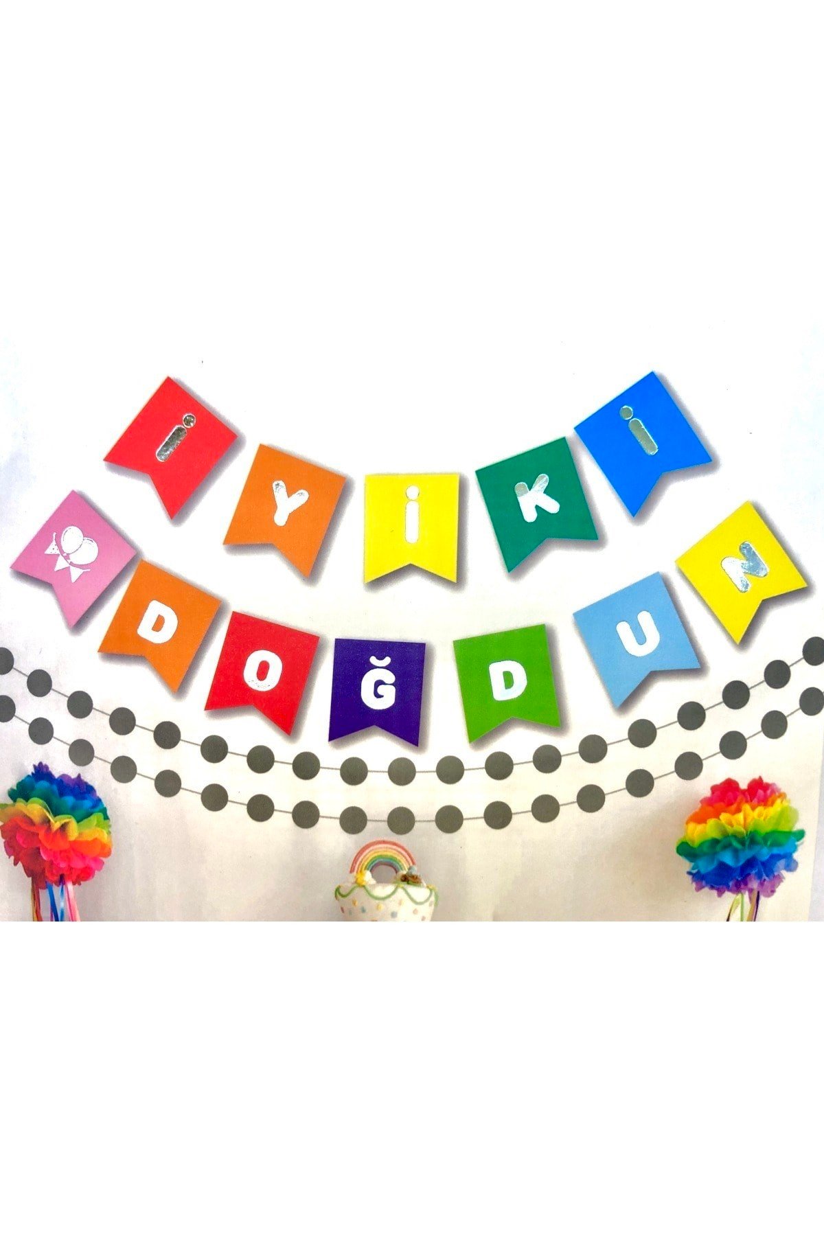 Renkli Kartonlar Üstüne Gümüş Gri Yaldızlı Iyiki Doğdun Yazılı Doğum Günü Partisi Ipli Yazı Banner