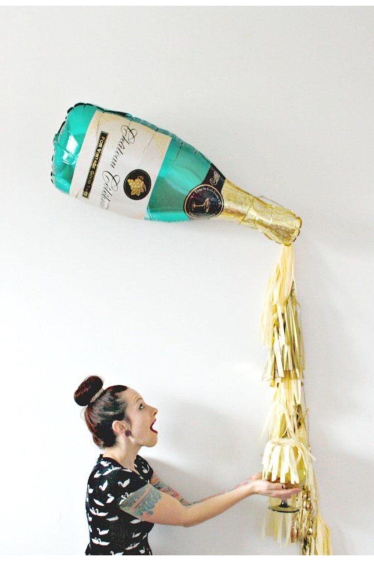 Şampanya Folyo Balon Yeşil Renk 93x48 Cm Chateau Celebration Yazılı Bride To Be Bekarlığa Veda Şişe