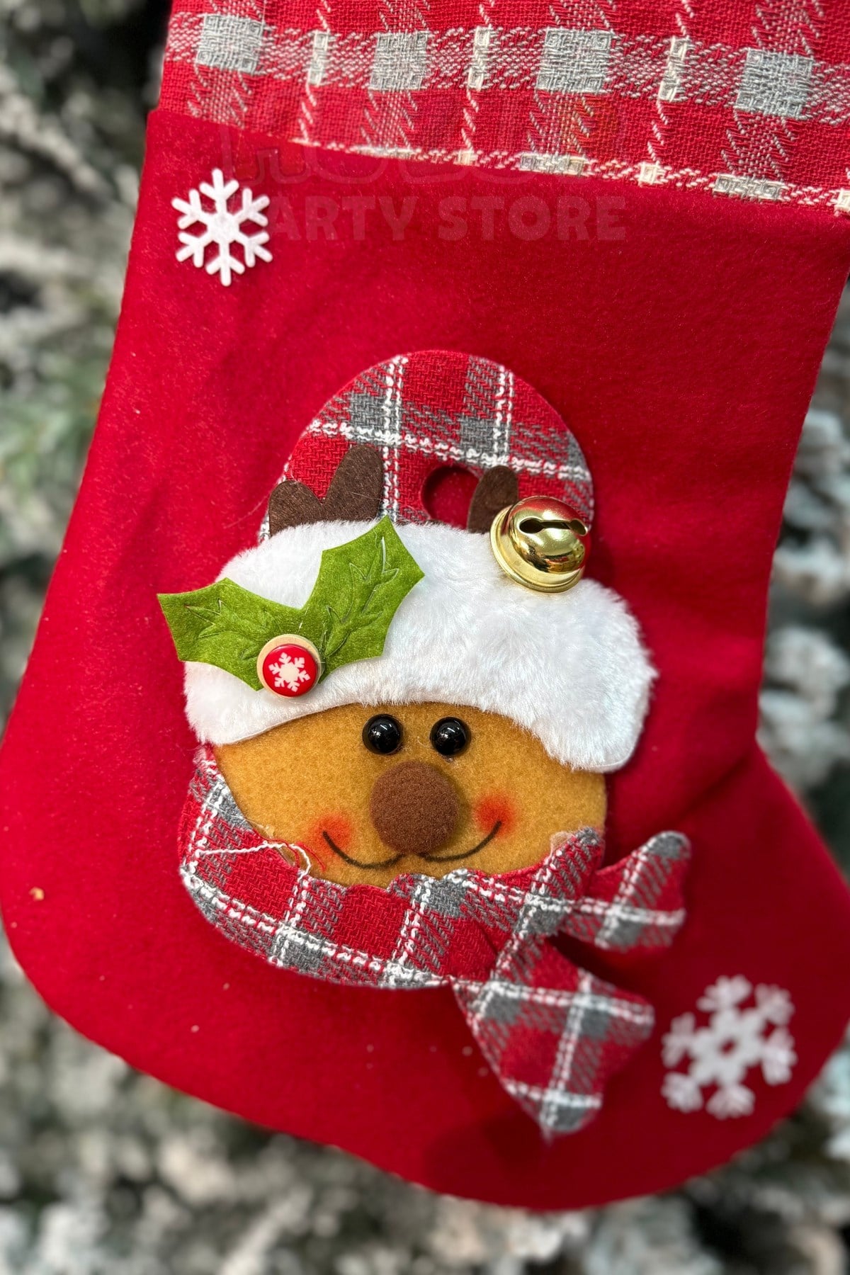 Sevimli Ayıcık Yılbaşı Peluş Çorap Kabartmalı 40x26 Cm Kırmızı Ekoseli Yeni Yıl Çam Ağacı Asılan Süs