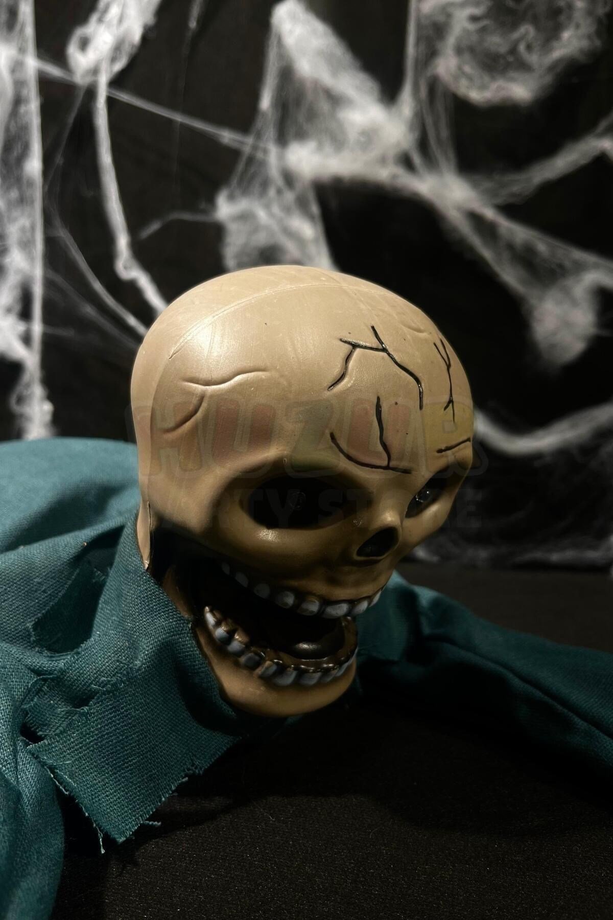 Sürünen Ağlayan Bebek Sesli Kıyafetli İskelet Zombi 85 Cm Işıklı Halloween Cadılar Bayramı Dekoru