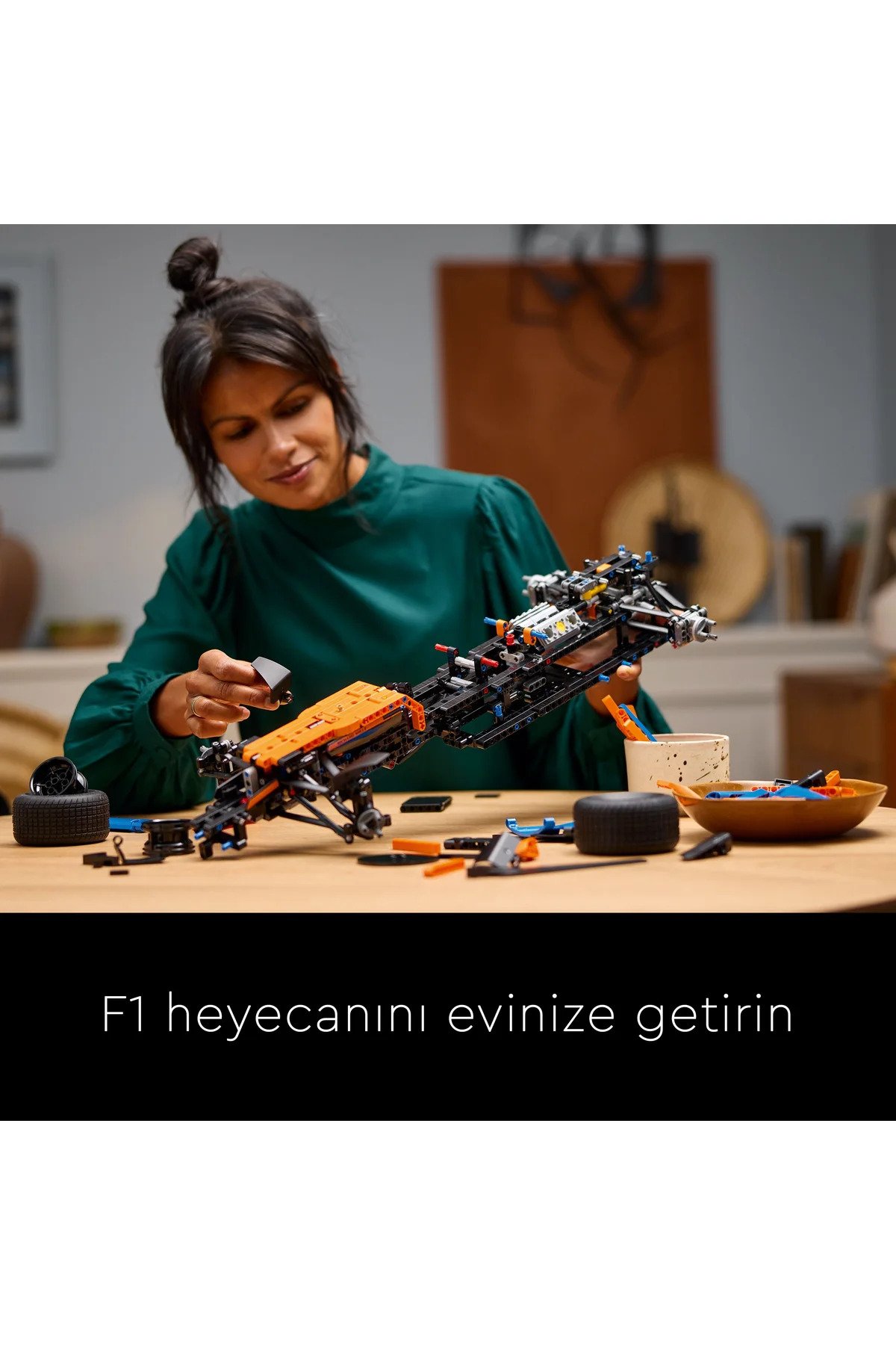 LEGO 42141 Technic - Mclaren Formula 1 Yarış Arabası, 1432 Parça +18 Yaş