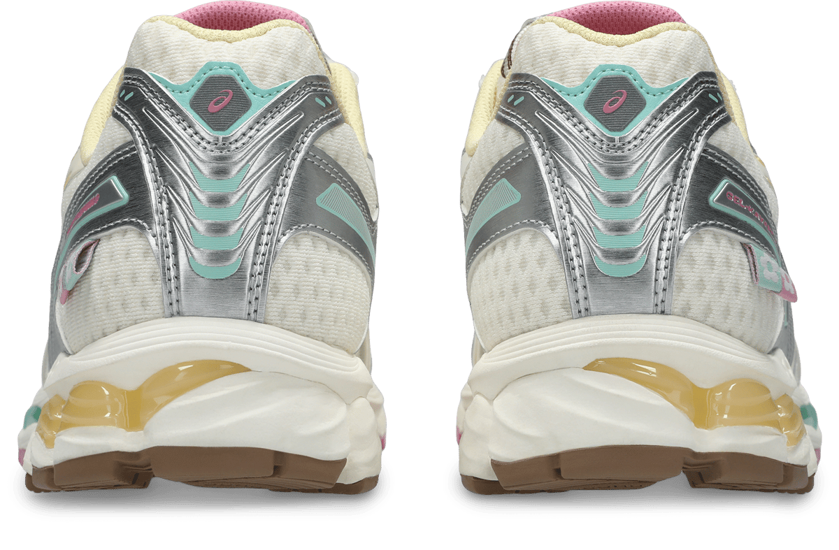 GEL-KAYANO 12.1