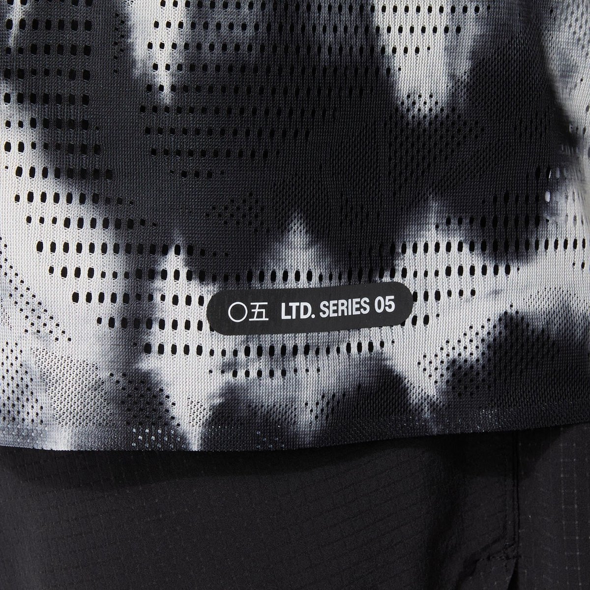 LIMITED SERIES METARUN SS TOP