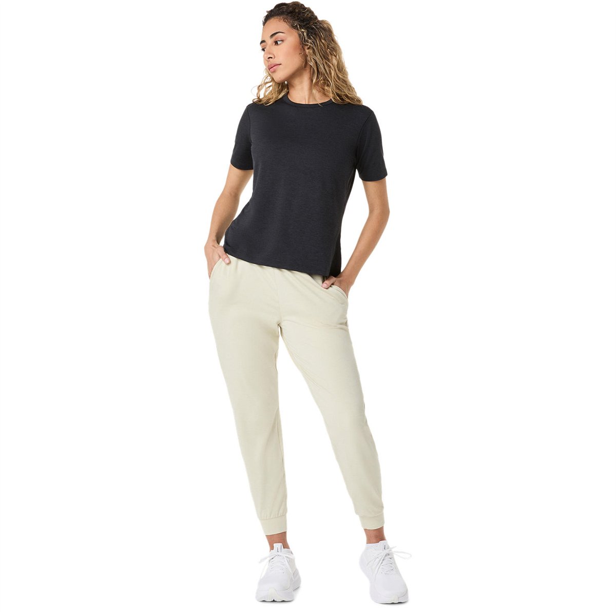 REFINED TEXTURE SHORT SLEEVE TOP