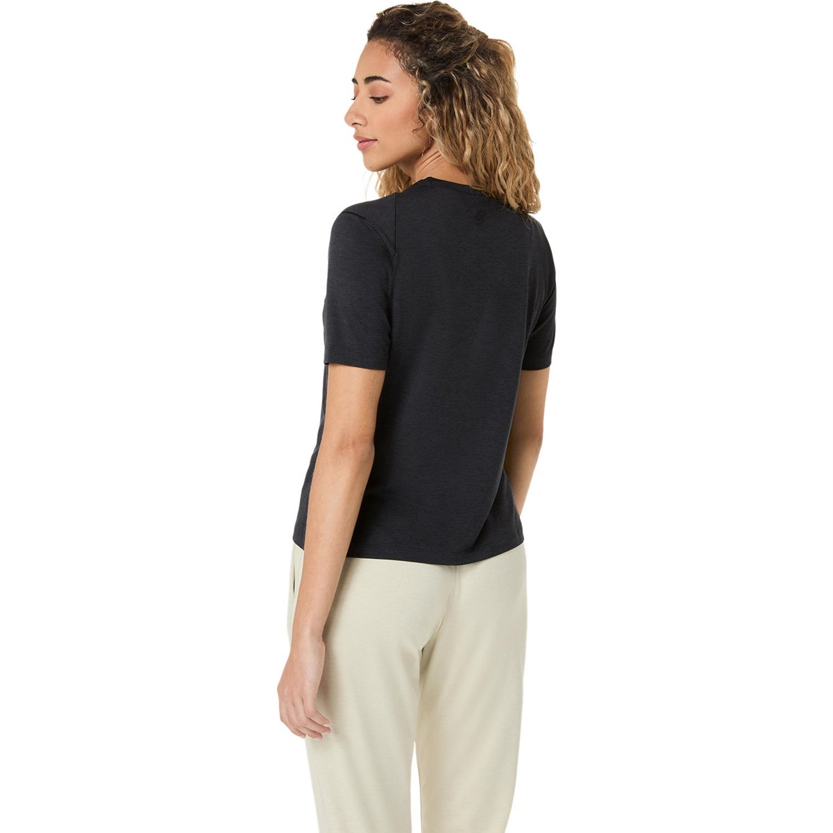 REFINED TEXTURE SHORT SLEEVE TOP
