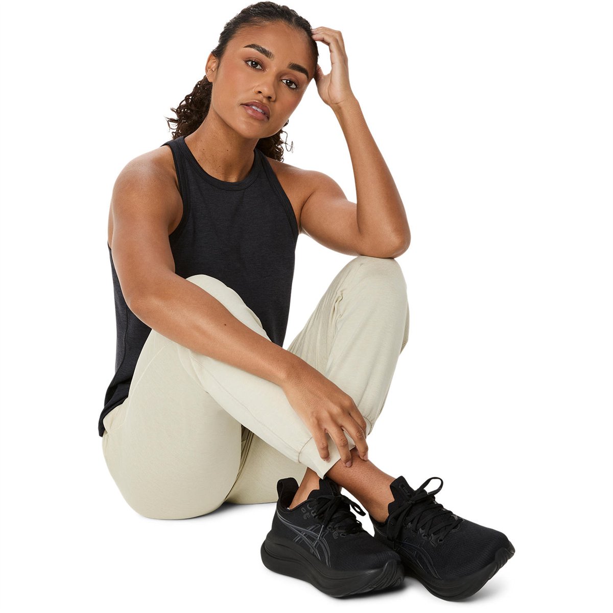 REFINED TEXTURE SLEEVELESS TOP