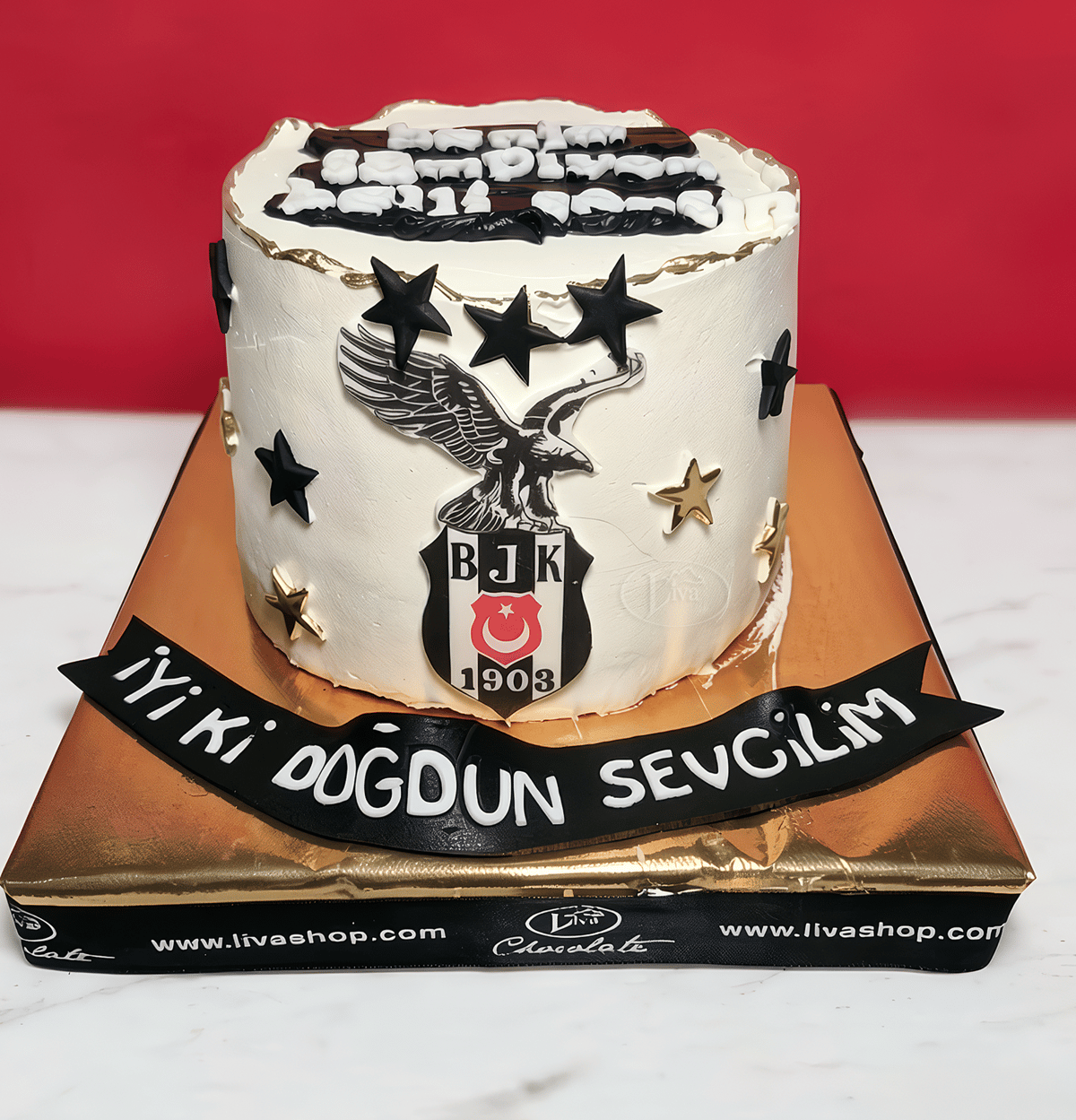 Benim Şampiyon Kara Kartal Pastası