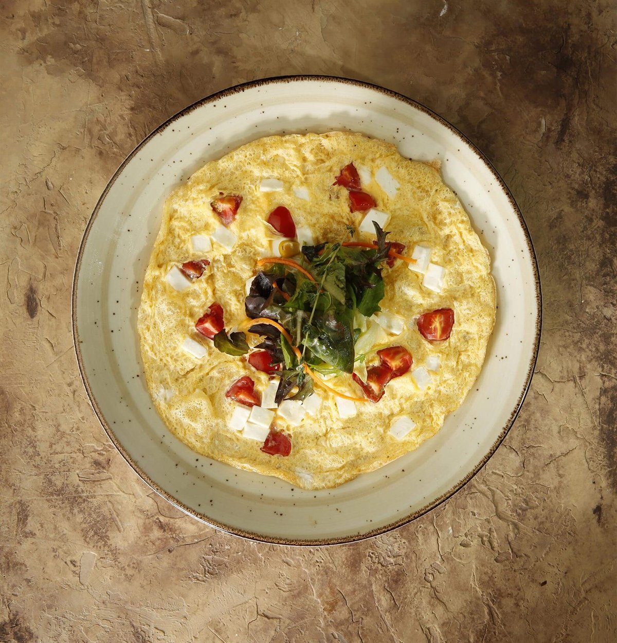 Beyaz Peynirli Domatesli Omlet