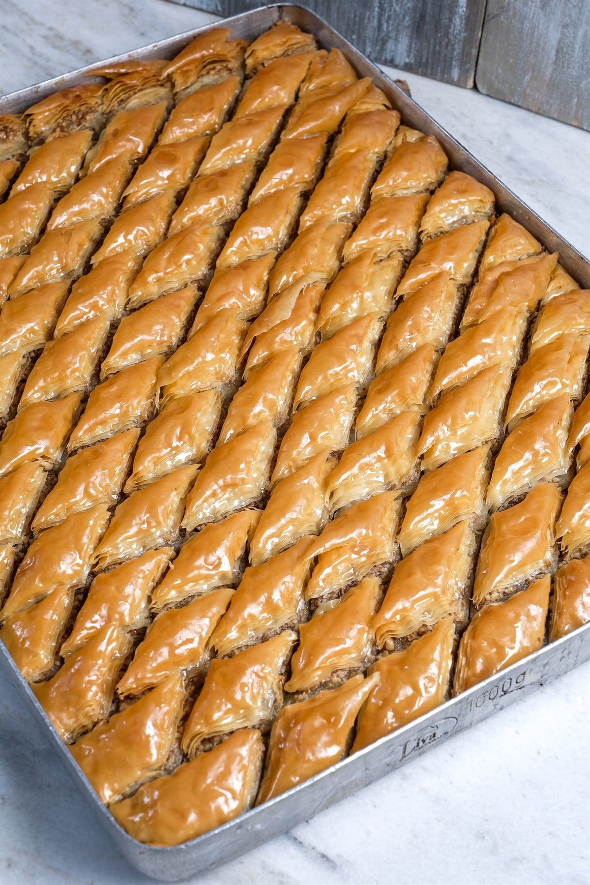 Cevizli Ev Baklavası 1 Tepsi