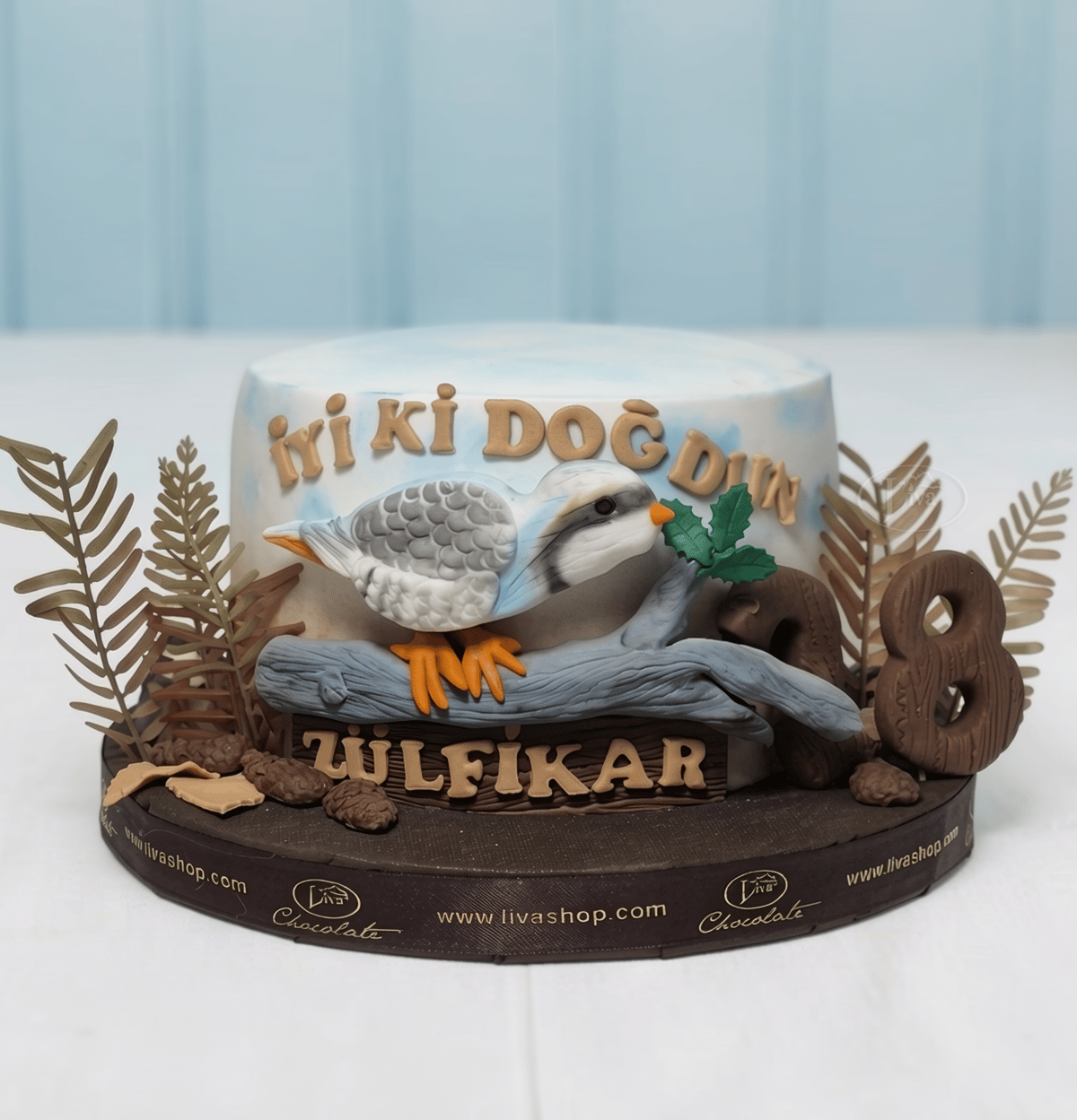 Daldaki Kuş Özel Pasta
