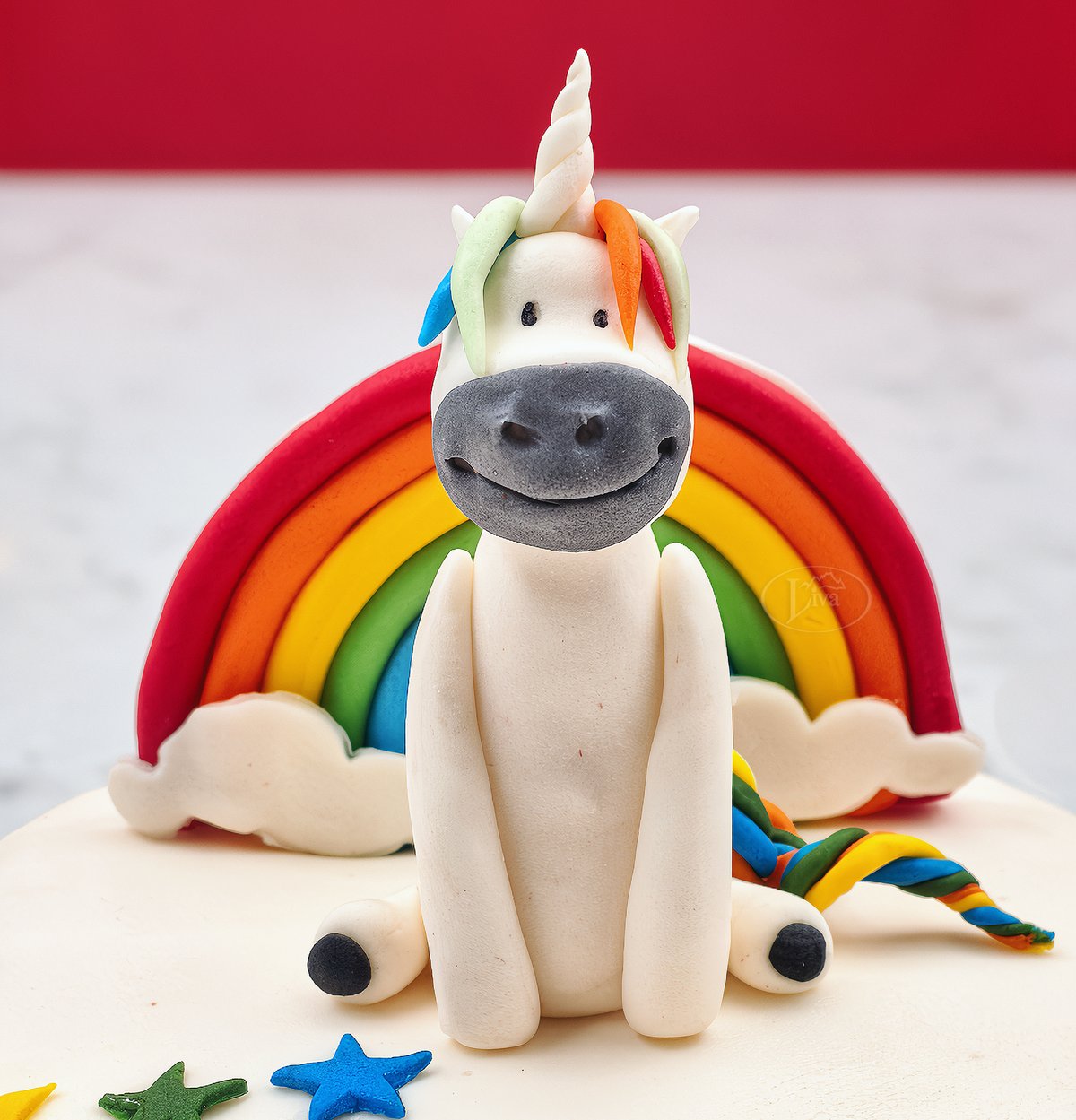 Gökkuşağı ve Sevimli Unicorn Özel Pasta