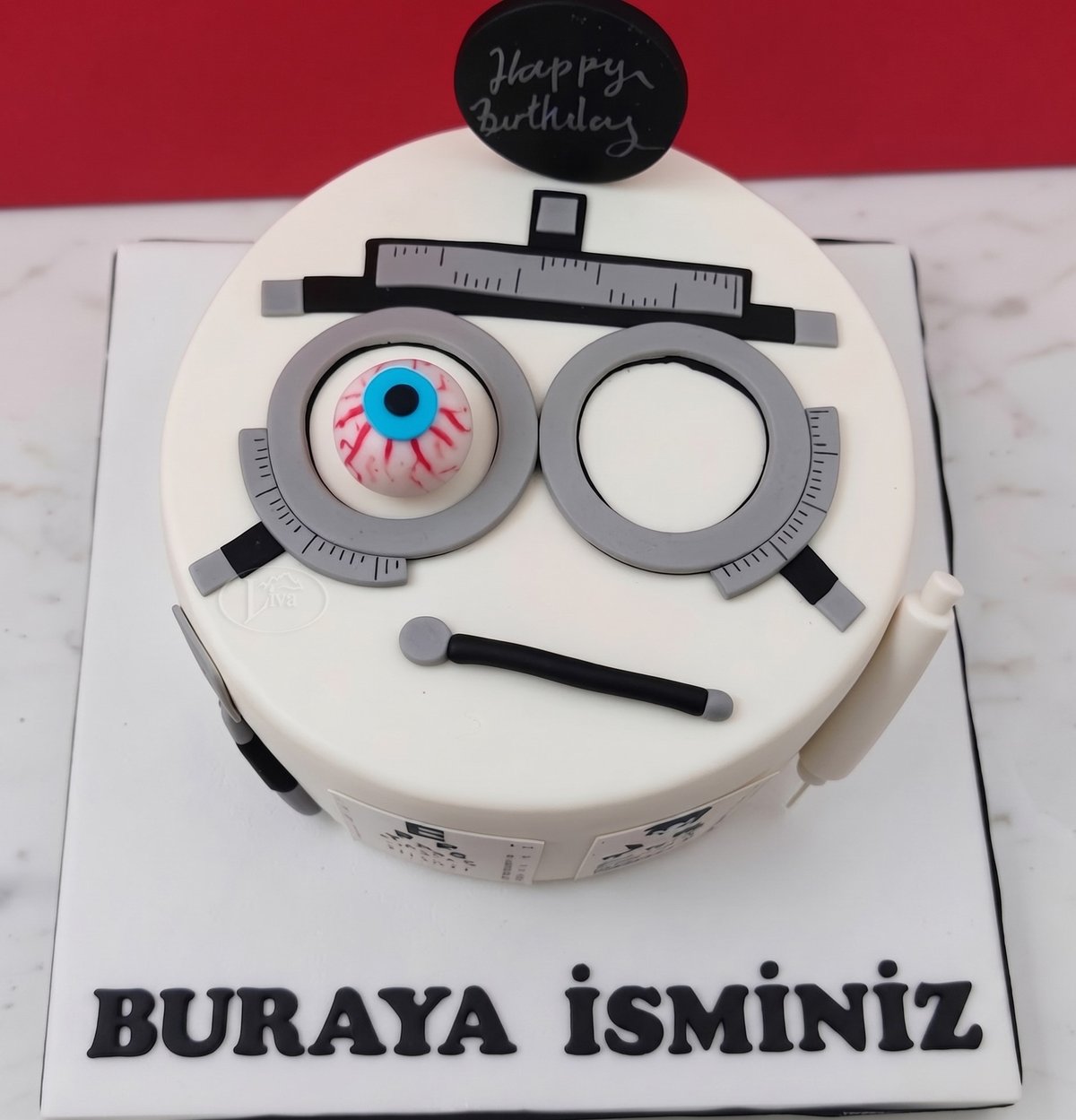 Göz Hekimi Temalı Özel Pasta