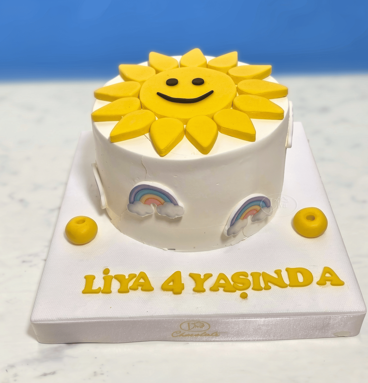 Güneşli Gökkuşağı Özel Pasta