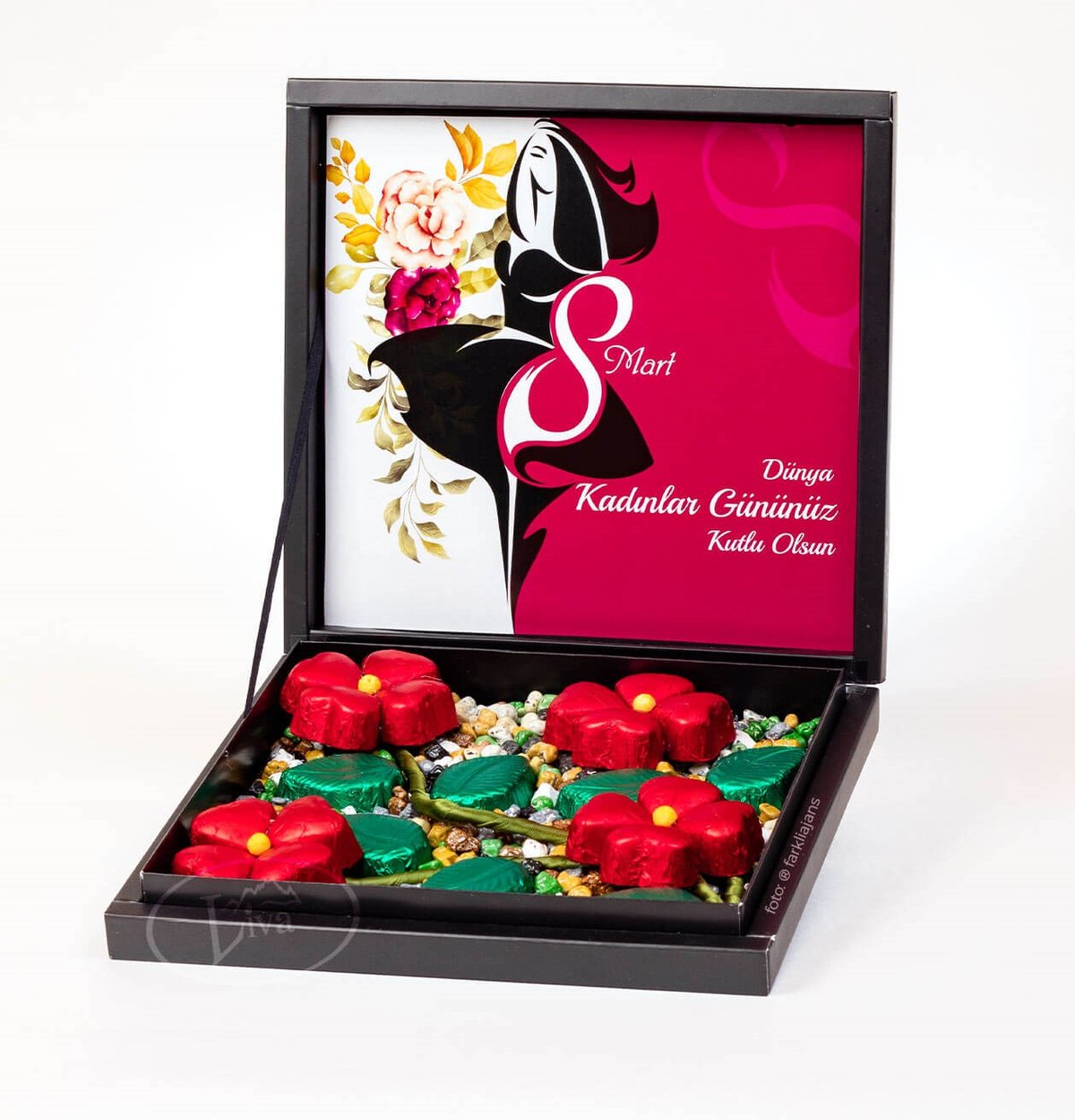 Kadınlar Günü Gül Çikolata Çiçek - KG0020