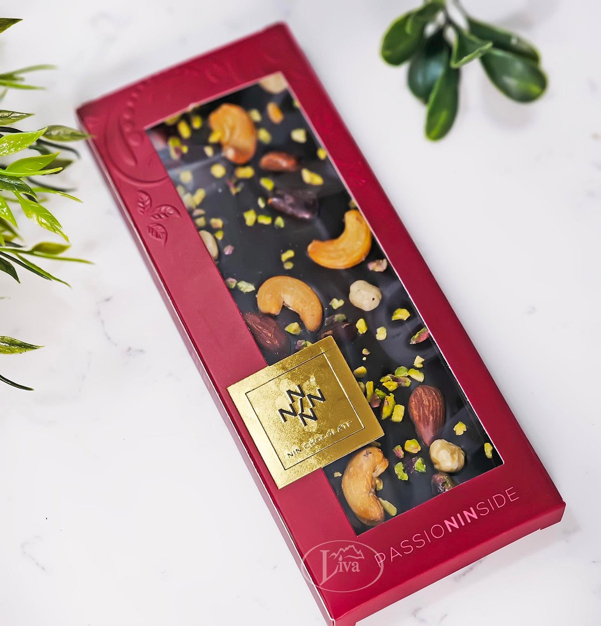 Kuruyemişli Bitter Tablet Çikolata