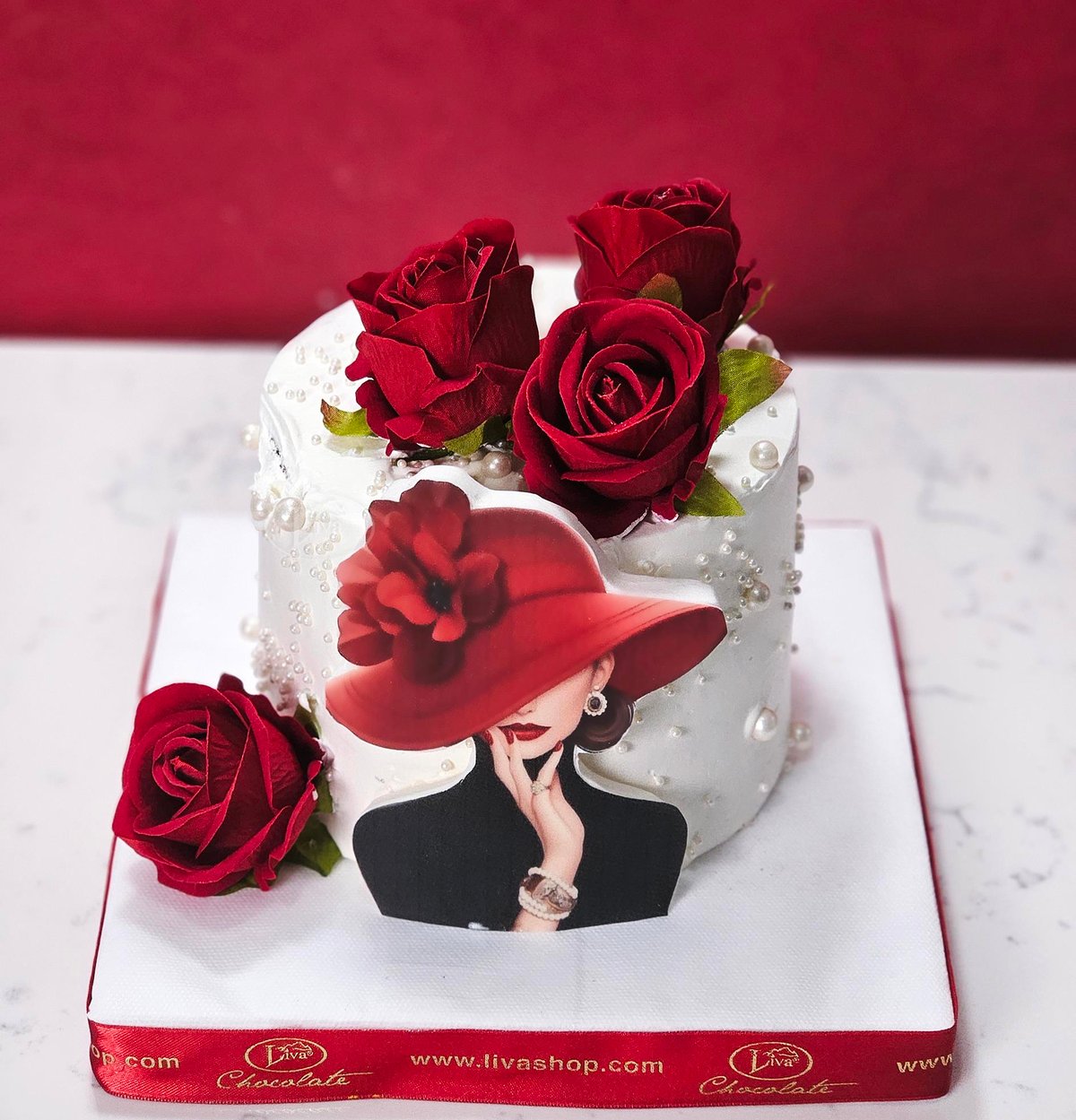 Lady in Red Özel Pasta