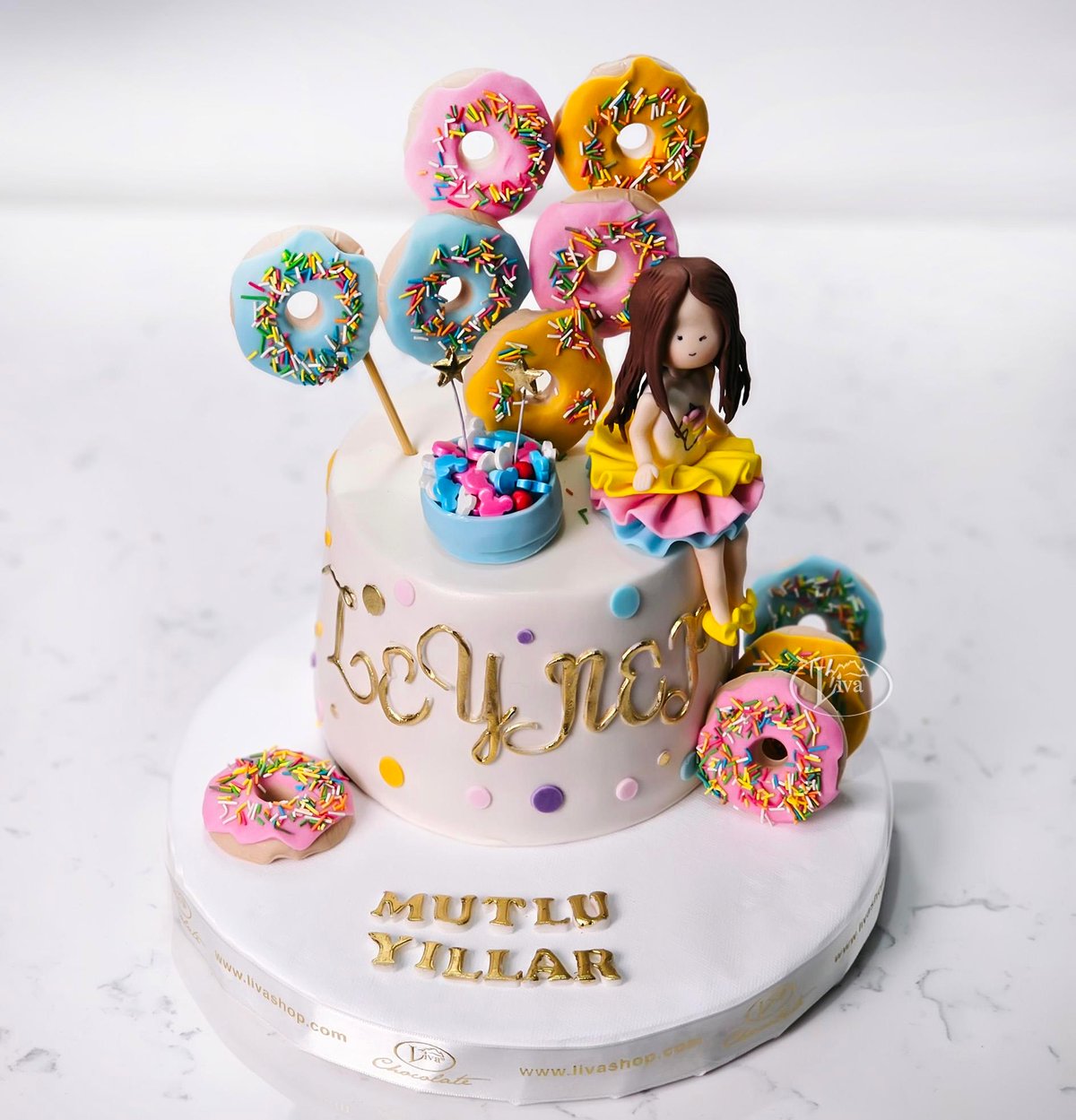 Liva Donut Rüyası Özel Pasta