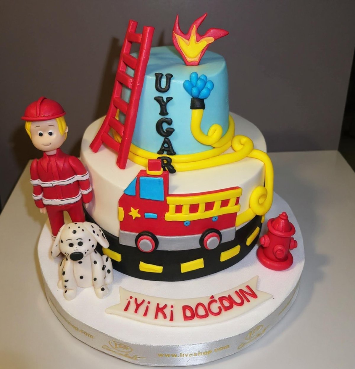 Liva İtfaiye Ekibi Özel Pasta