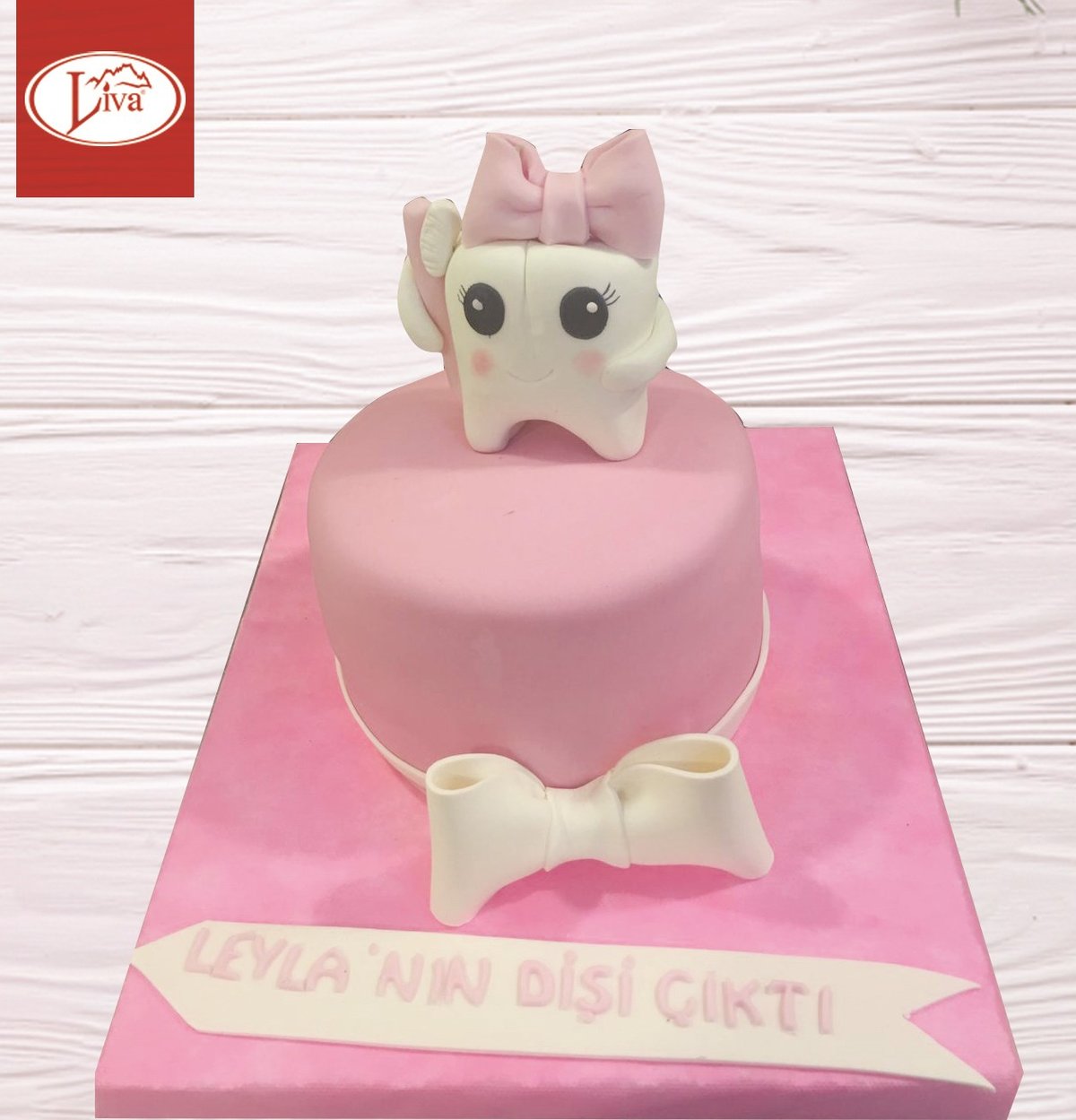 Liva Pembe Diş Özel Pasta