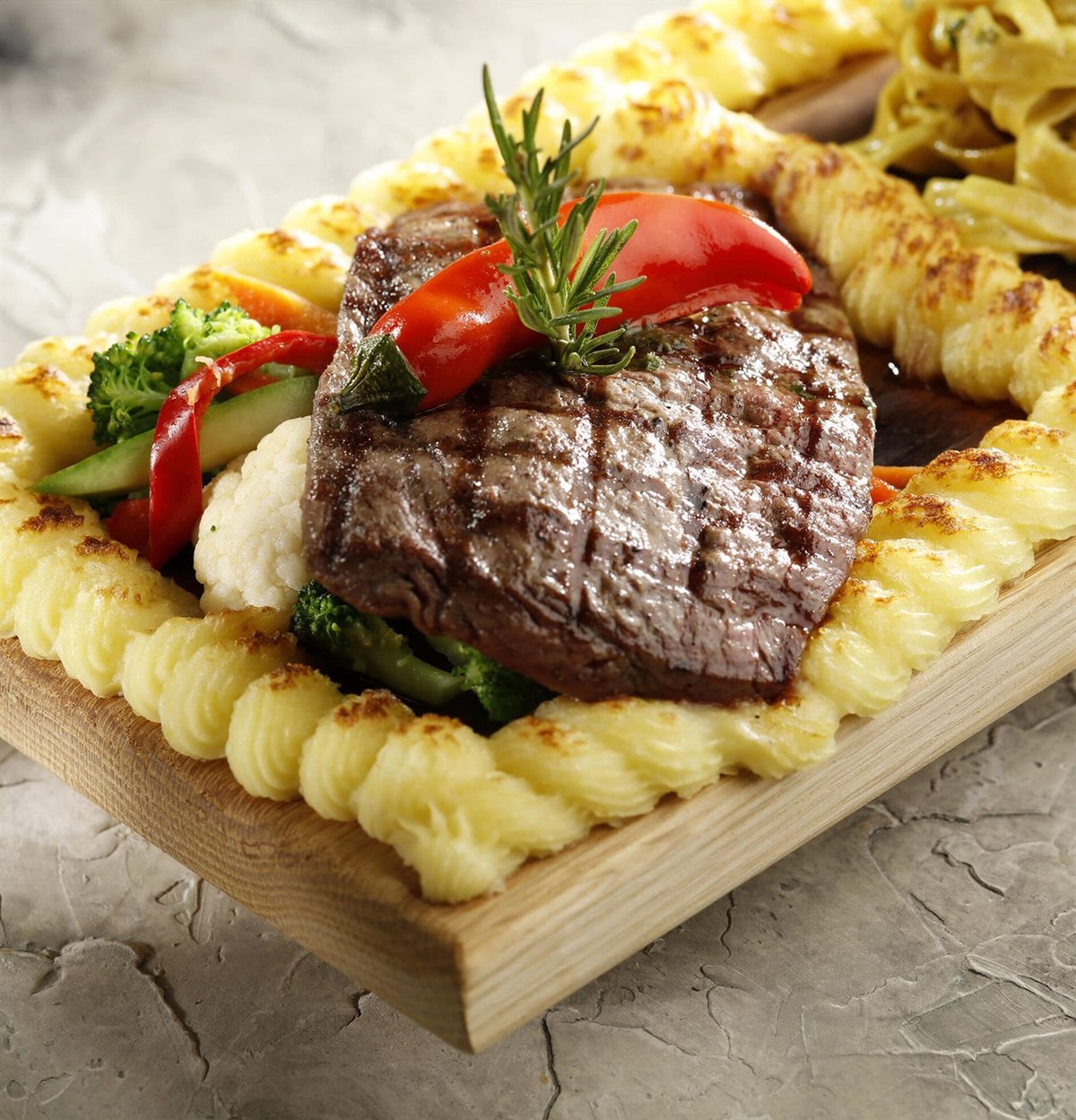 Meşede Steak